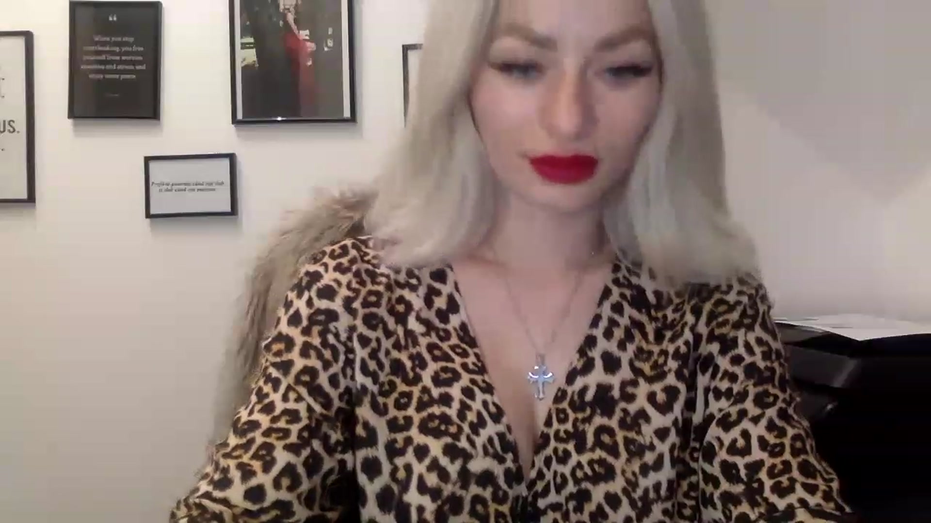 Gallery image thumbnail from MissSarahDom's myfreecams stream on, 01/10/2023, 15:55 image 11 of 20