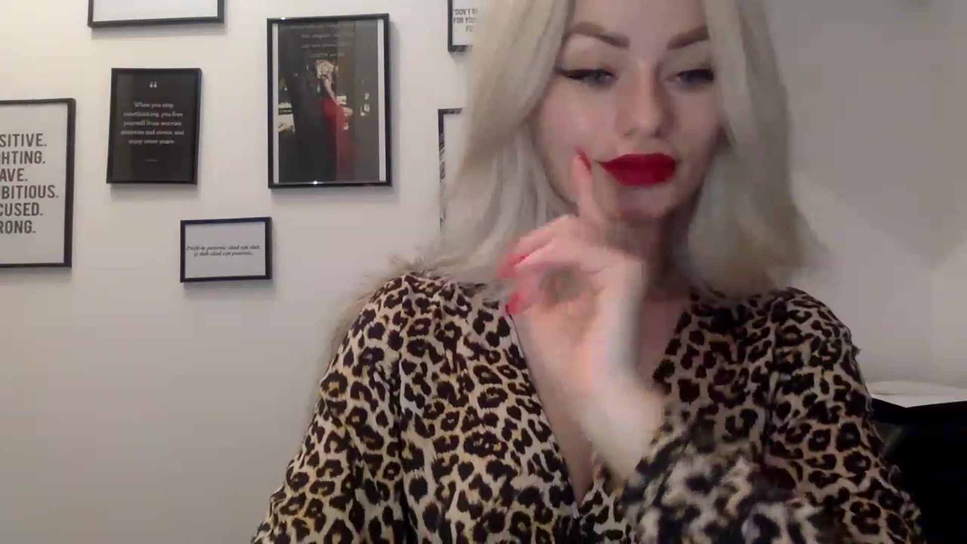 Gallery image thumbnail from MissSarahDom's myfreecams stream on, 01/10/2023, 15:55 image 5 of 20