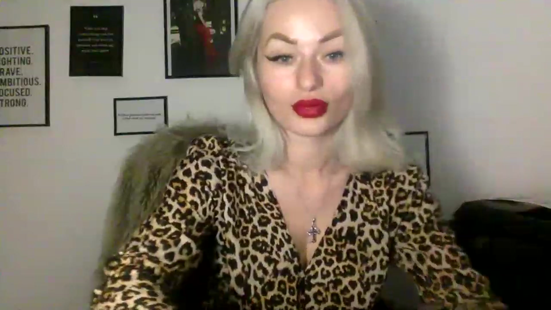 Gallery image thumbnail from MissSarahDom's myfreecams stream on, 01/10/2023, 15:55 image 19 of 20