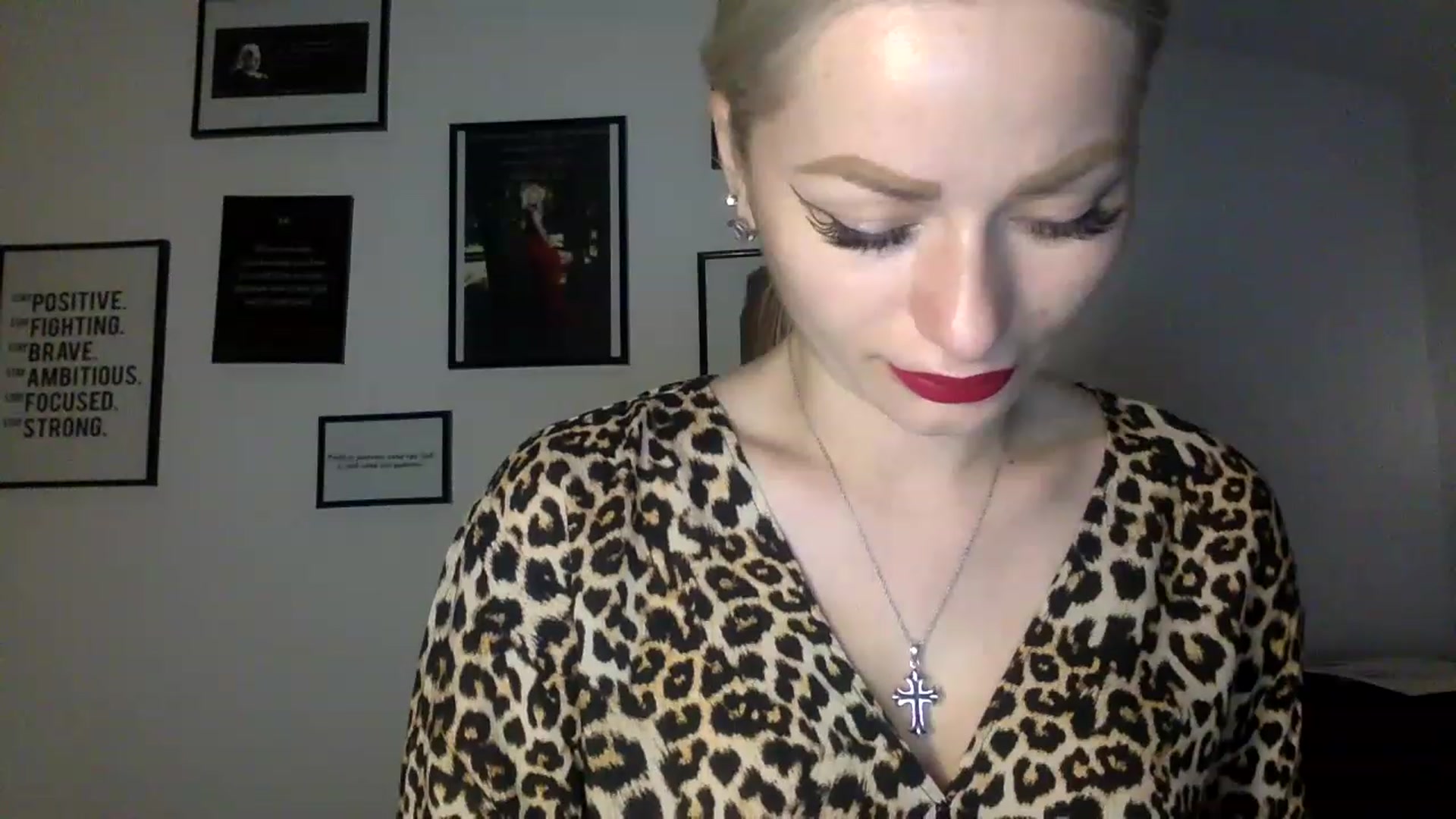Gallery image thumbnail from MissSarahDom's myfreecams stream on, 01/10/2023, 17:19 image 12 of 20