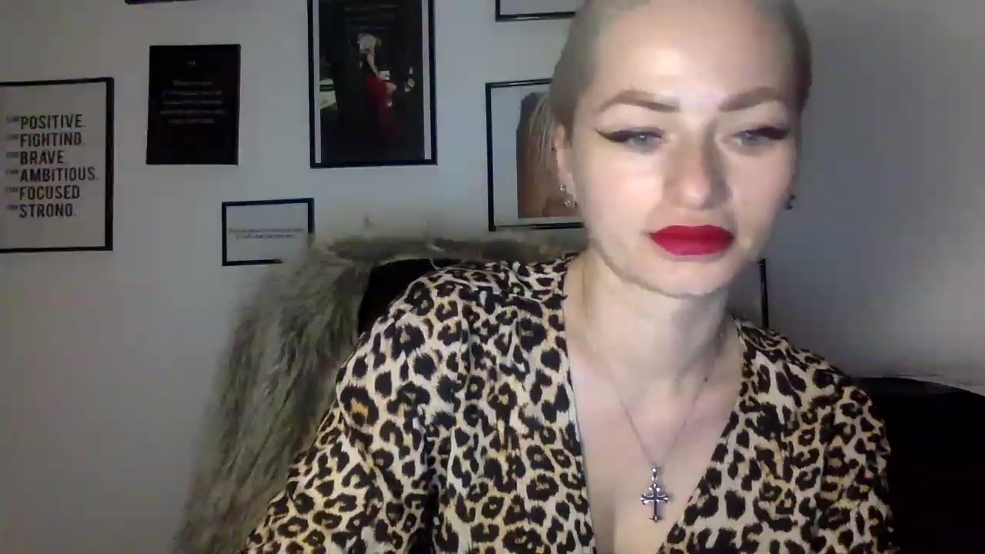 Gallery image thumbnail from MissSarahDom's myfreecams stream on, 01/10/2023, 17:19 image 2 of 20