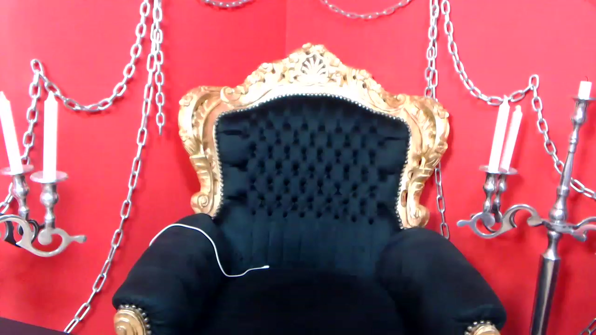 Gallery image thumbnail from MissSarahDom's myfreecams stream on, 04/30/2023, 17:16 image 7 of 20