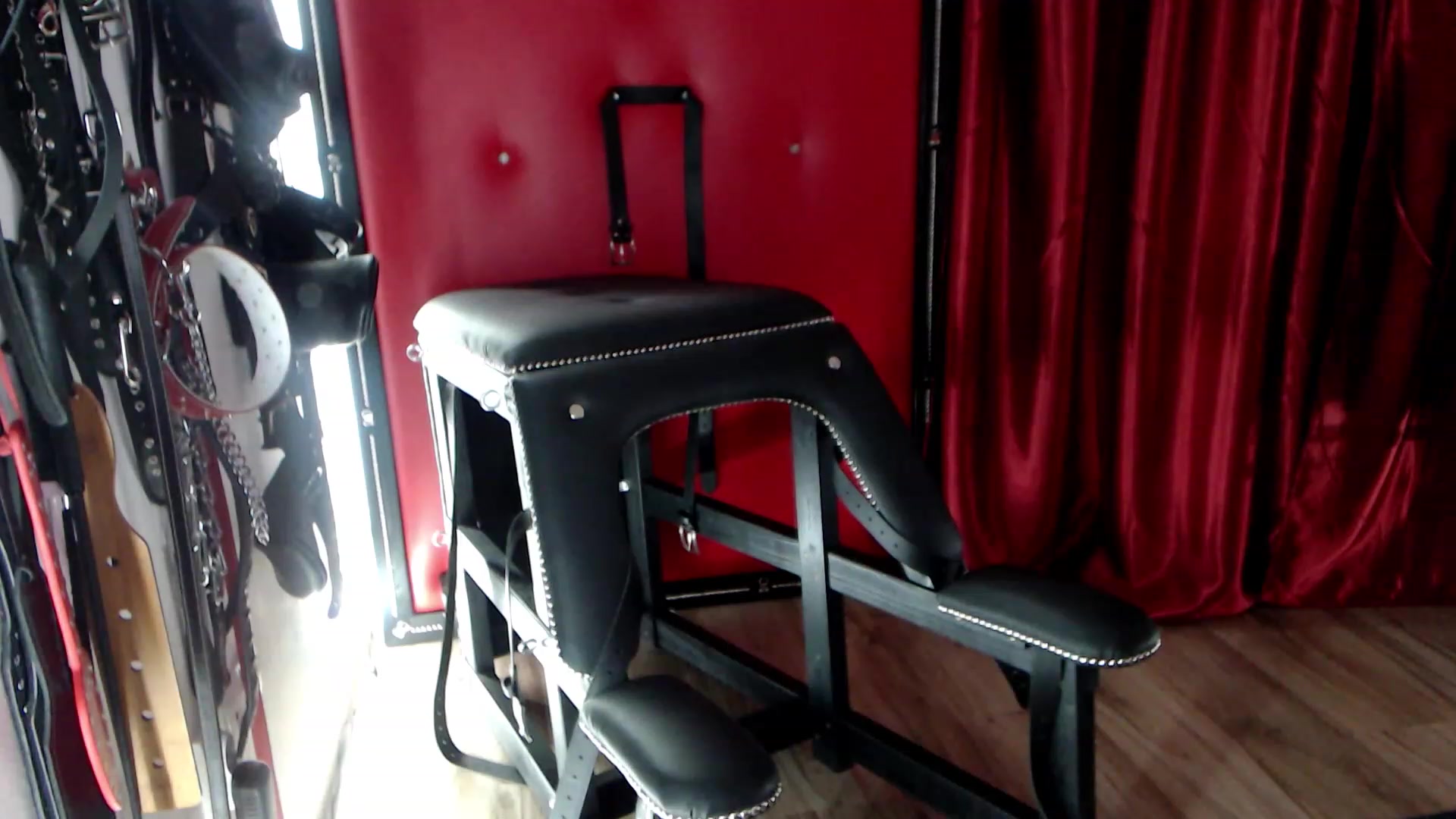 Gallery image thumbnail from MissSarahDom's myfreecams stream on, 10/22/2023, 17:42 image 16 of 20
