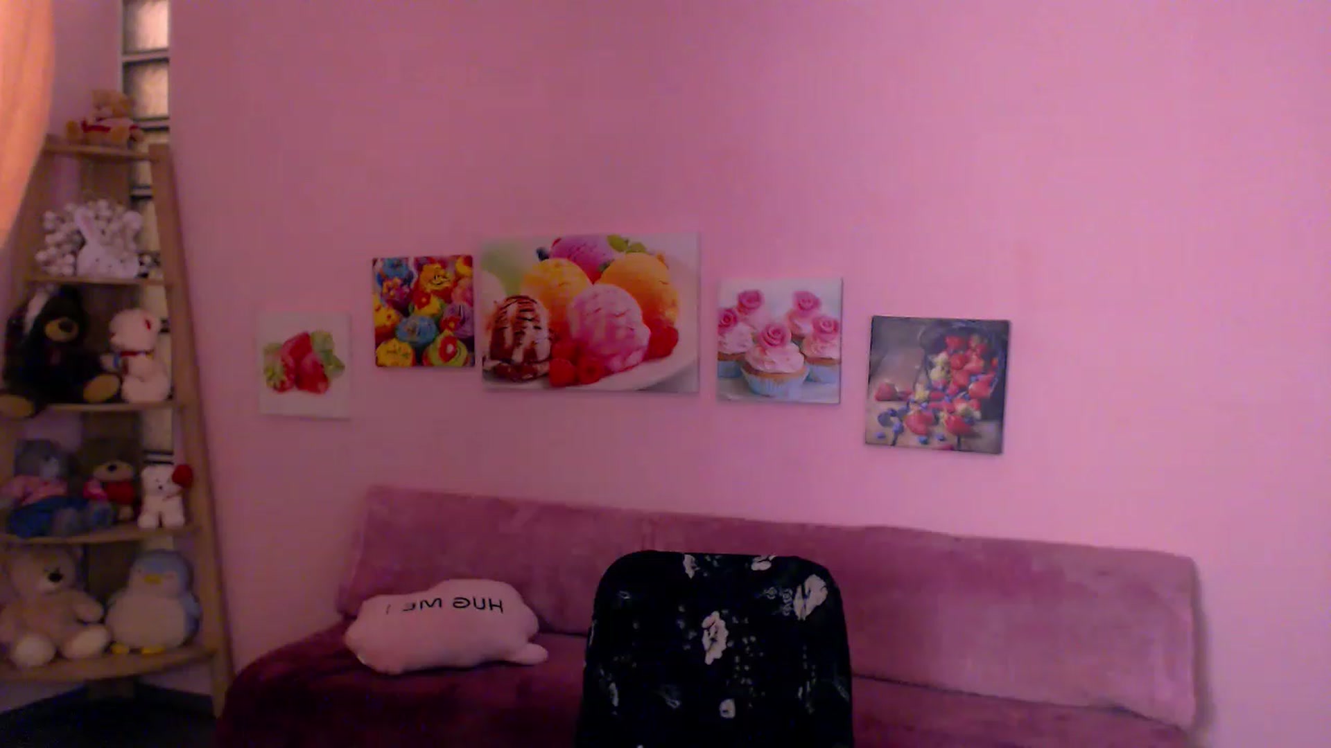 Gallery image thumbnail from MissSeul's myfreecams stream on, 04/09/2023, 16:37 image 12 of 20
