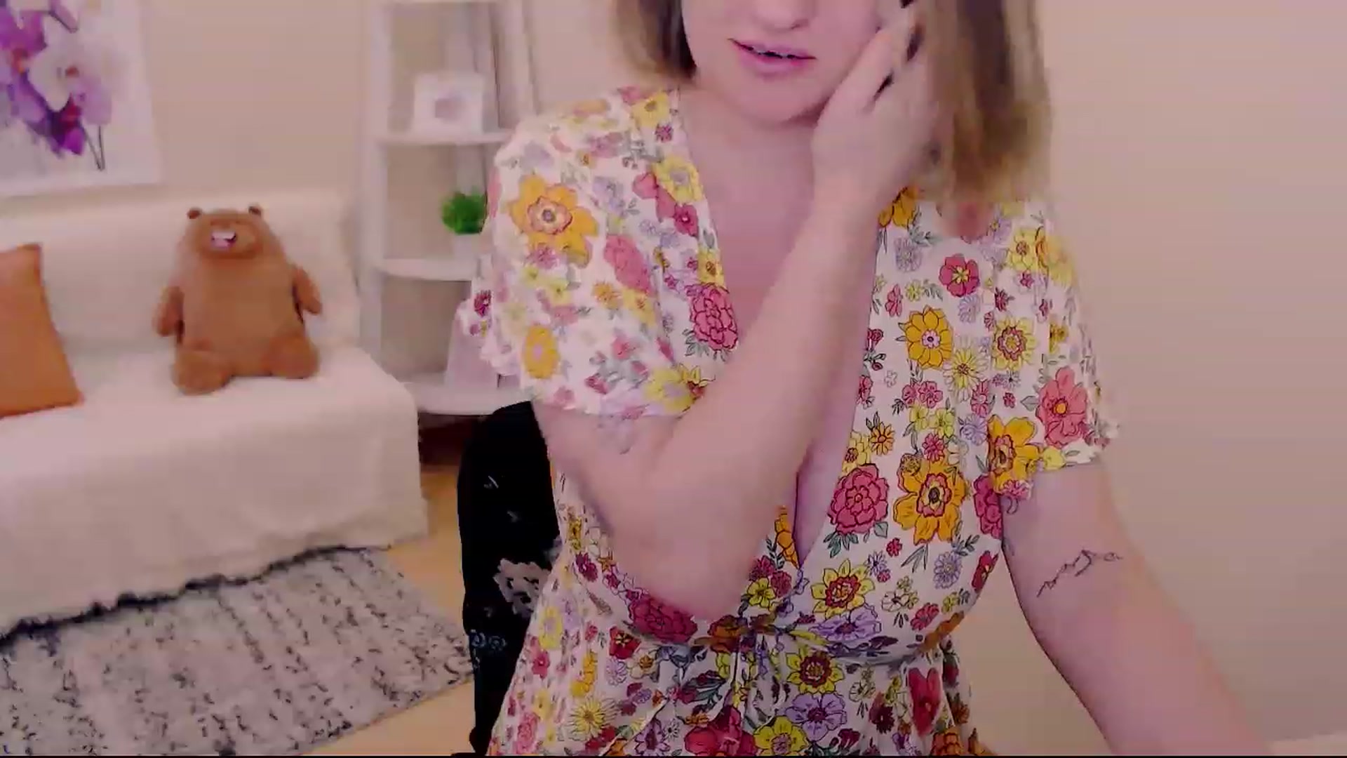 Gallery image thumbnail from MissSeul's myfreecams stream on, 07/16/2023, 15:19 image 10 of 20