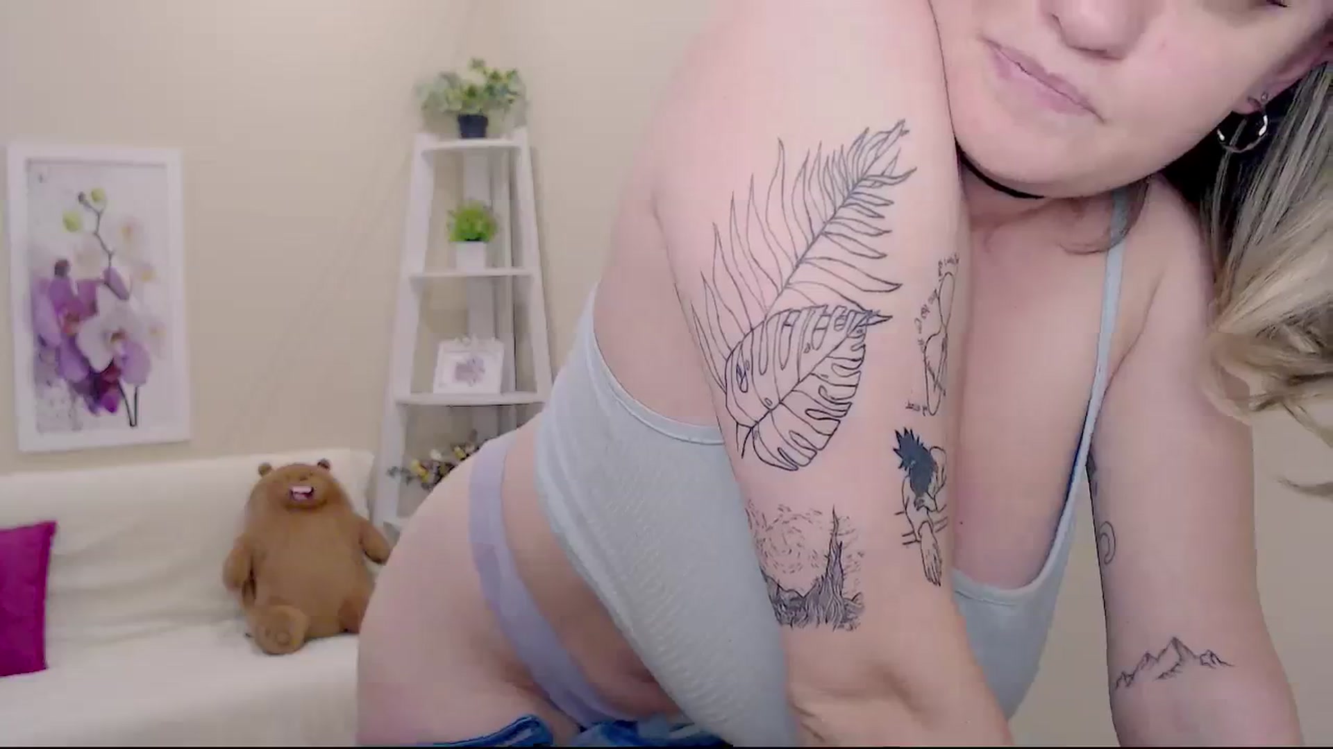 Gallery image thumbnail from MissSeul's myfreecams stream on, 09/16/2023, 16:55 image 12 of 20
