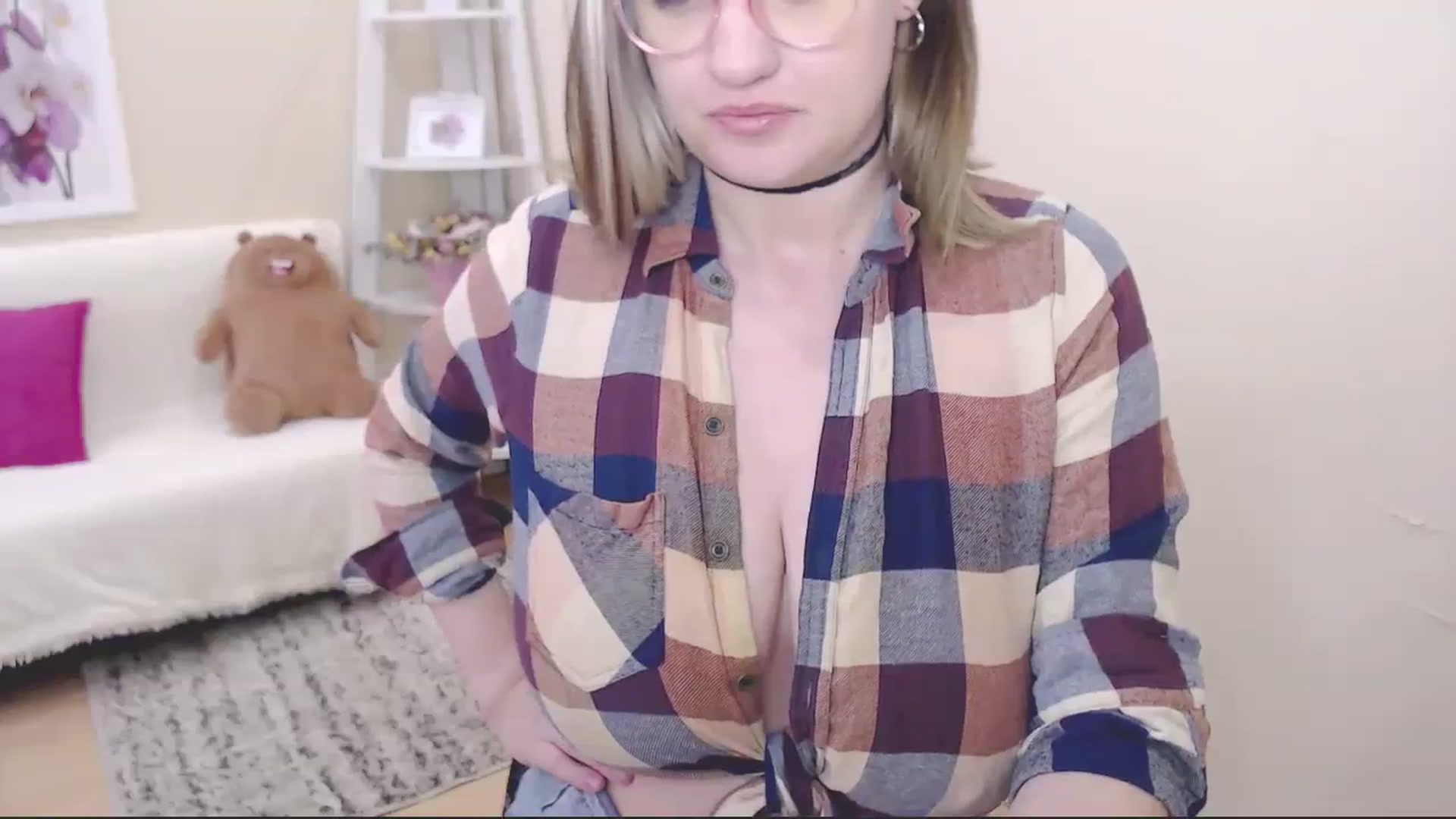 Gallery image thumbnail from MissSeul's myfreecams stream on, 10/30/2023, 09:54 image 20 of 20