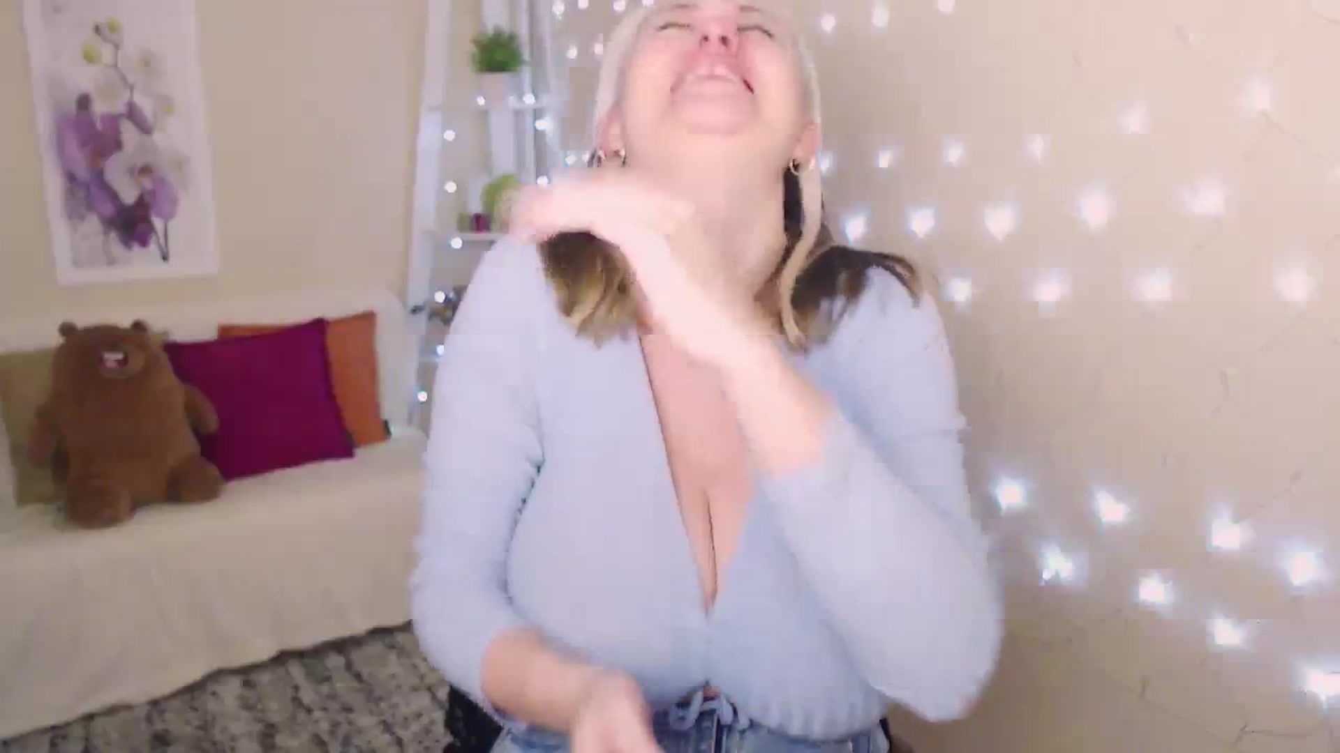 Gallery image thumbnail from MissSeul's myfreecams stream on, 02/26/2024, 15:30 image 20 of 20
