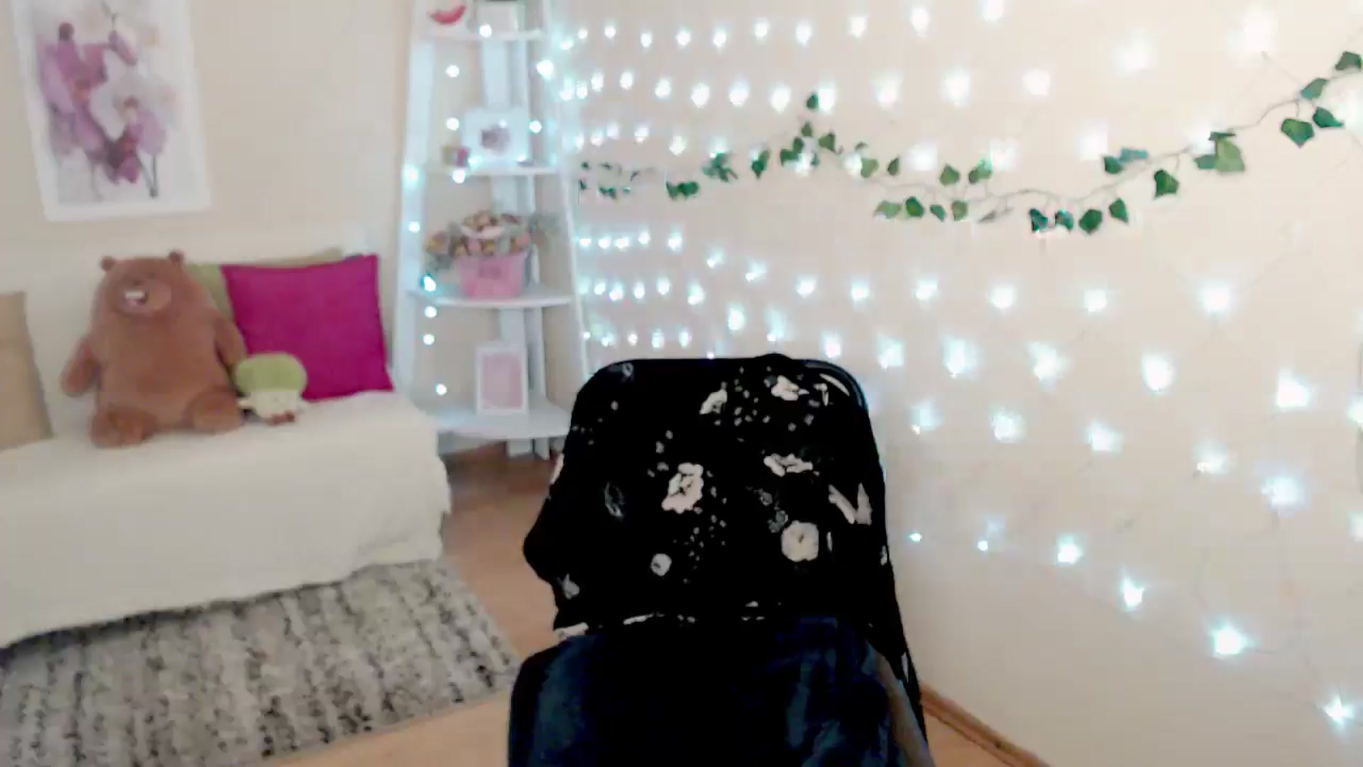 Gallery image thumbnail from MissSeul's myfreecams stream on, 06/01/2024, 13:01 image 13 of 20
