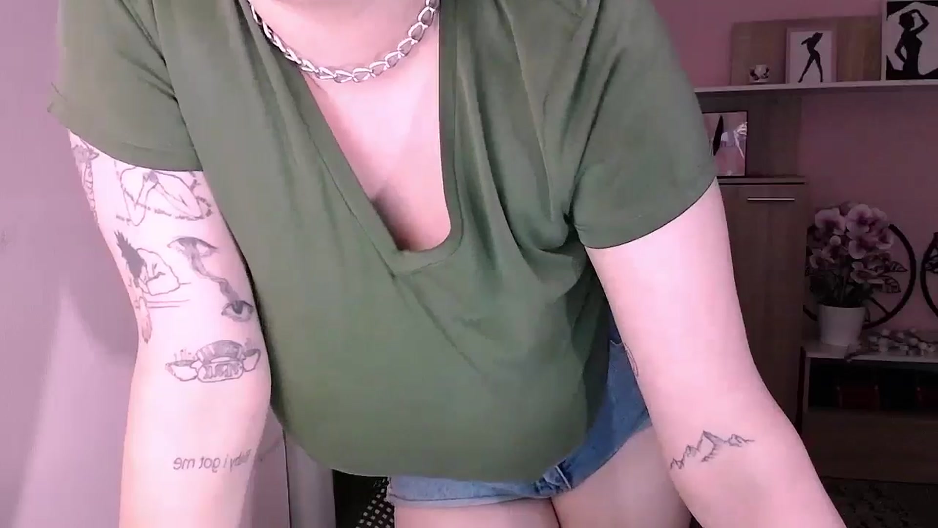 Gallery image thumbnail from MissSeul's myfreecams stream on, 07/30/2024, 17:02 image 16 of 20