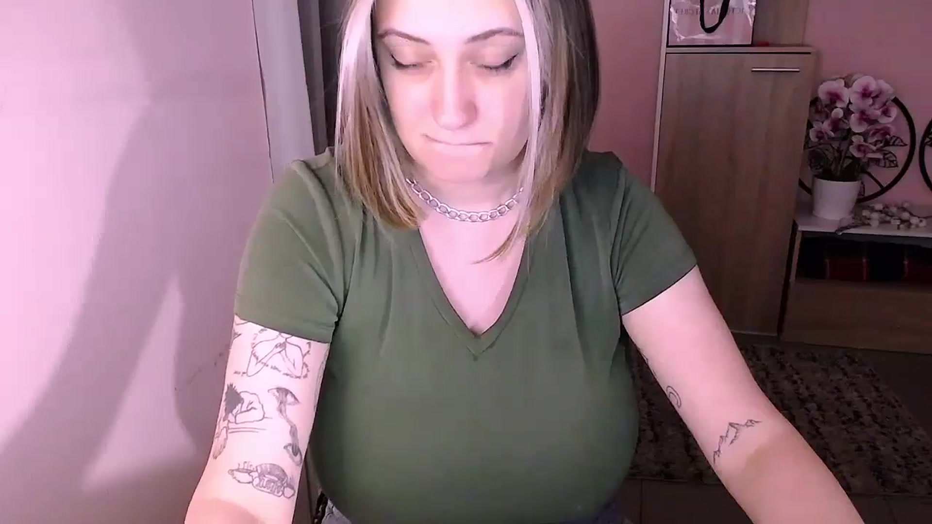 Gallery image thumbnail from MissSeul's myfreecams stream on, 07/30/2024, 17:02 image 7 of 20
