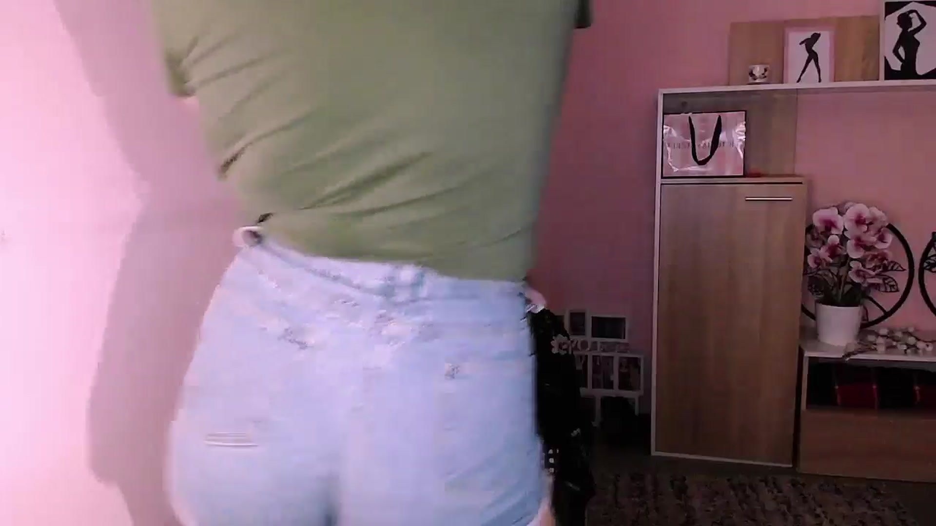 Gallery image thumbnail from MissSeul's myfreecams stream on, 07/30/2024, 17:02 image 14 of 20