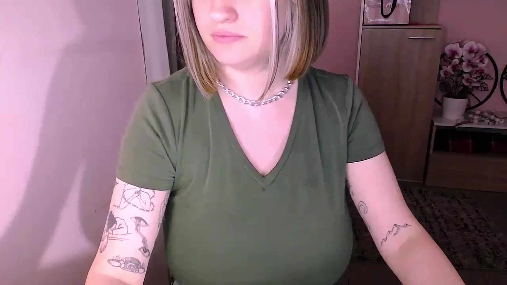 Gallery image thumbnail from MissSeul's myfreecams stream on, 07/30/2024, 17:02 image 9 of 20