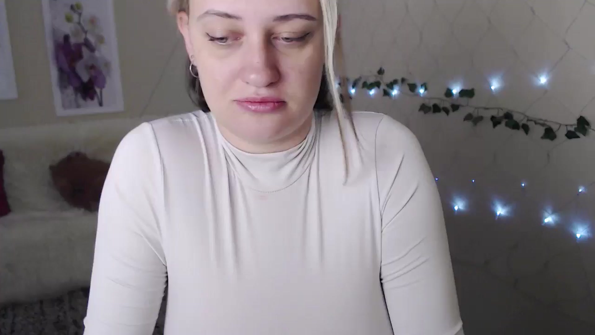 Gallery image thumbnail from MissSeul's myfreecams stream on, 08/25/2024, 11:36 image 16 of 20