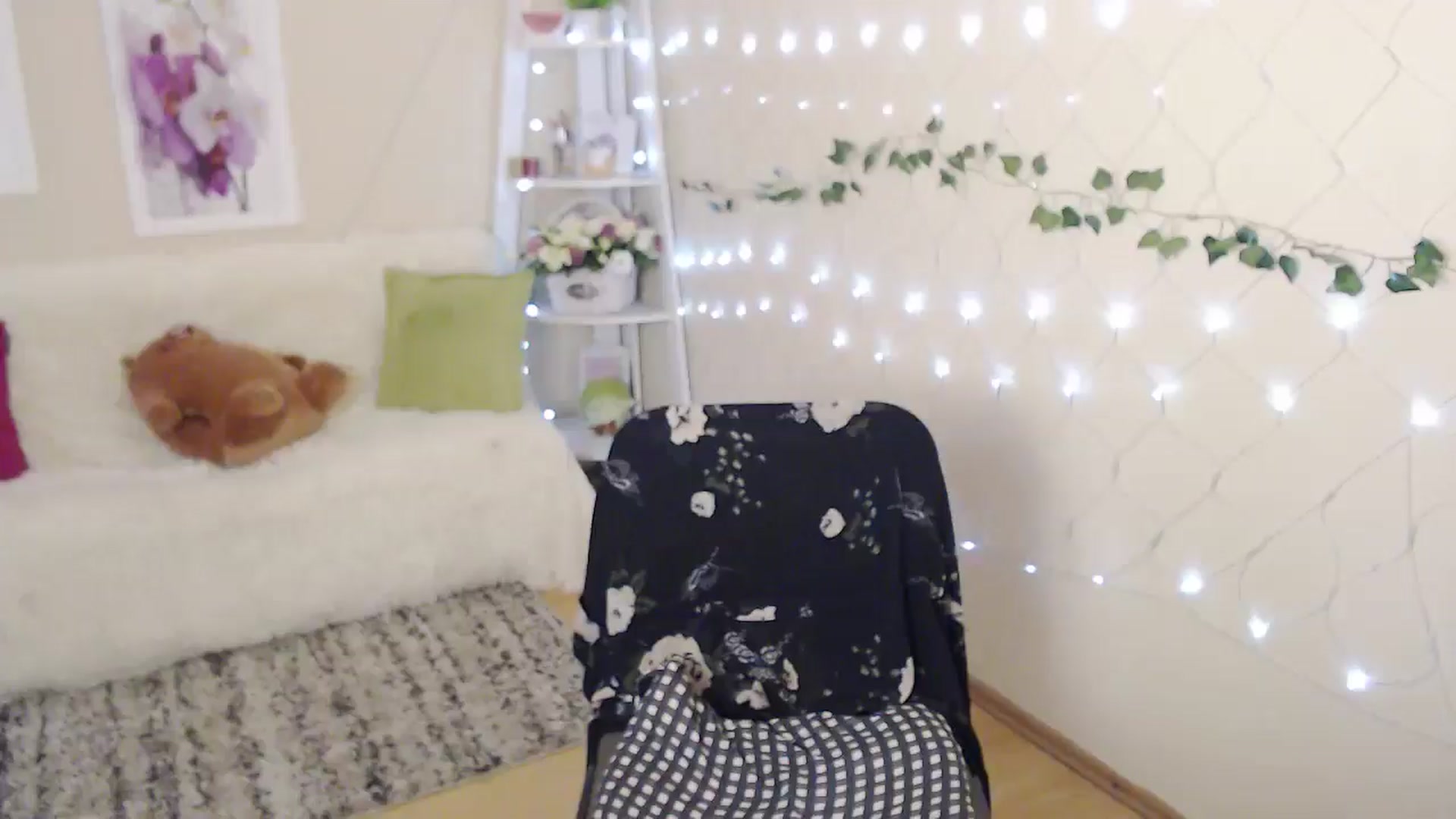 Gallery image thumbnail from MissSeul's myfreecams stream on, 08/25/2024, 14:15 image 13 of 20