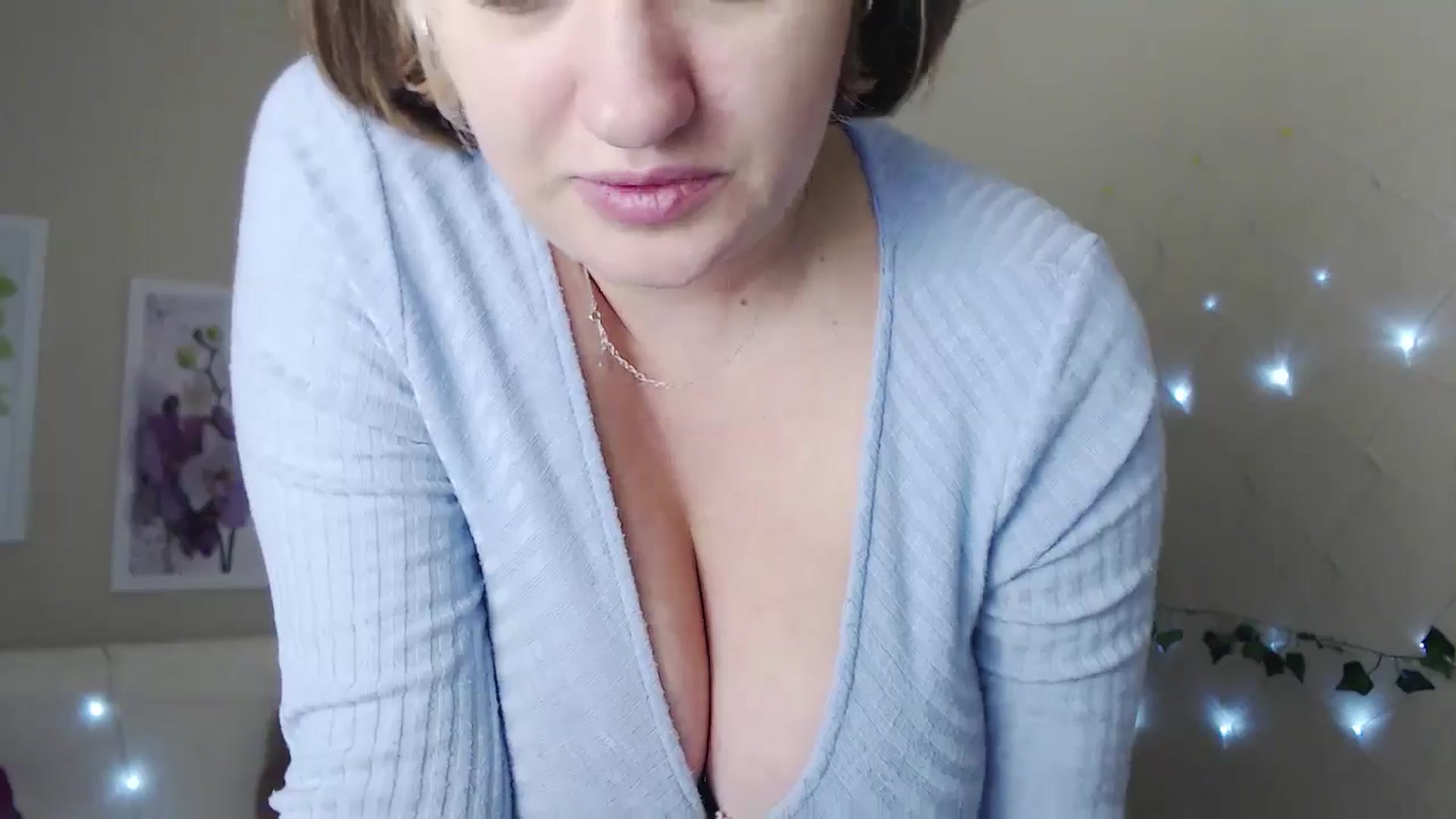 Gallery image thumbnail from MissSeul's myfreecams stream on, 10/16/2024, 14:31 image 11 of 20