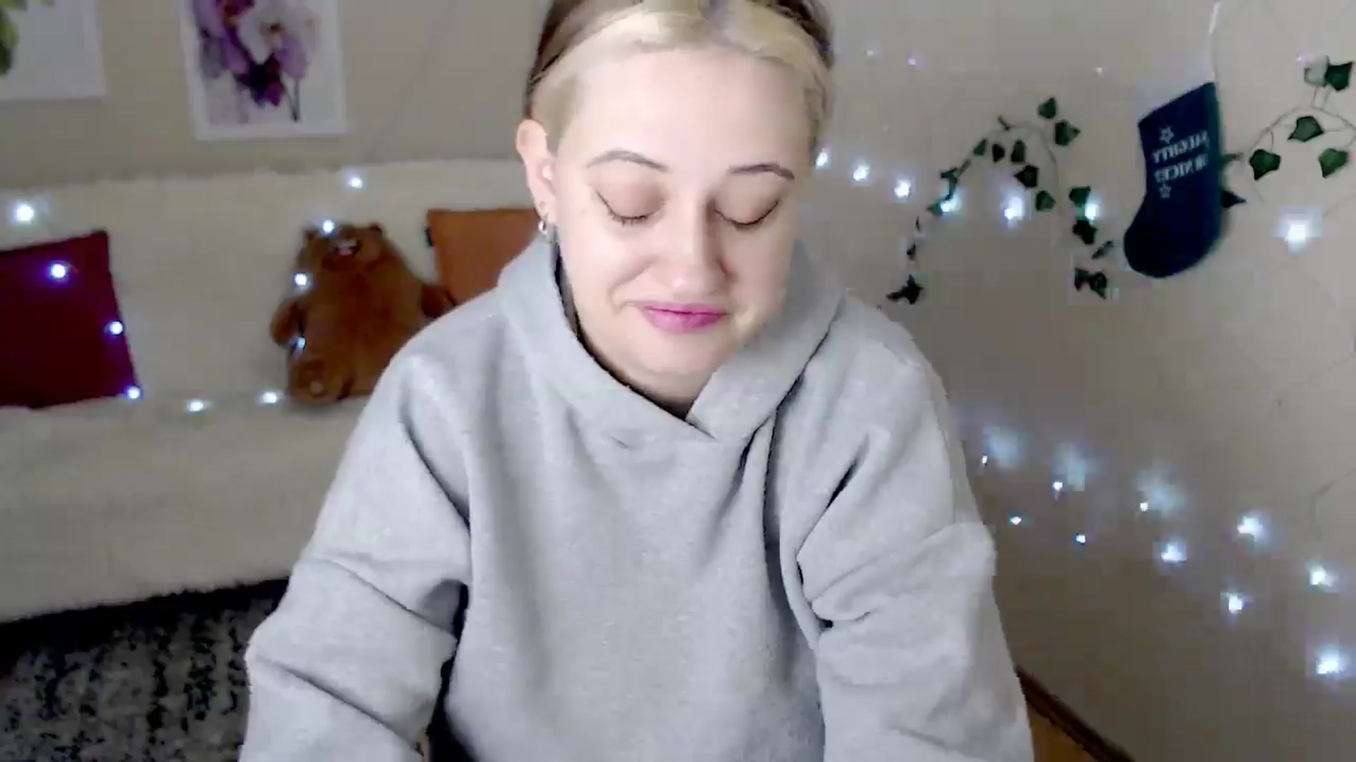 Gallery image thumbnail from MissSeul's myfreecams stream on, 12/25/2024, 11:22 image 19 of 20