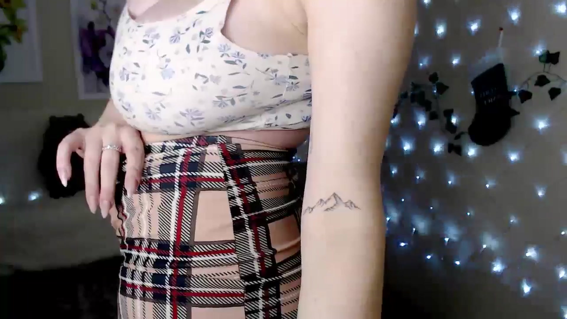 Gallery image thumbnail from MissSeul's myfreecams stream on, 12/31/2024, 10:00 image 8 of 20