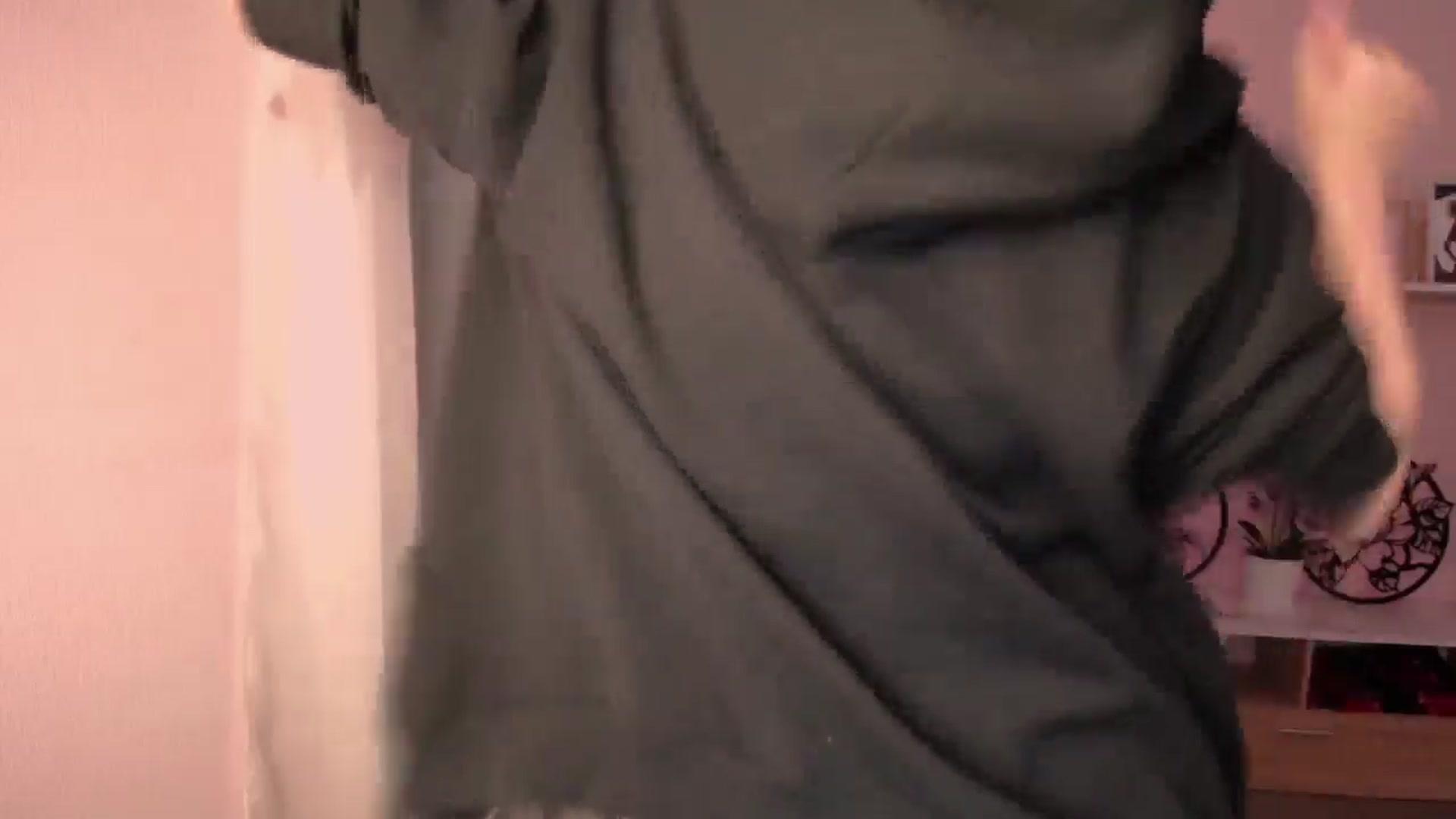Gallery image thumbnail from MissSeul's myfreecams stream on, 04/18/2025, 12:30 image 17 of 20