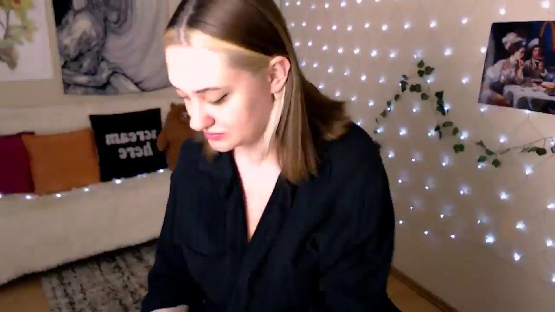 Gallery image thumbnail from MissSeul's myfreecams stream on, 05/03/2025, 13:36 image 12 of 20