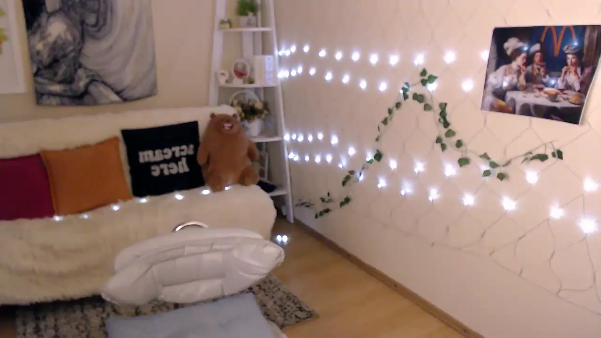 Gallery image thumbnail from MissSeul's myfreecams stream on, 06/01/2025, 16:22 image 19 of 20