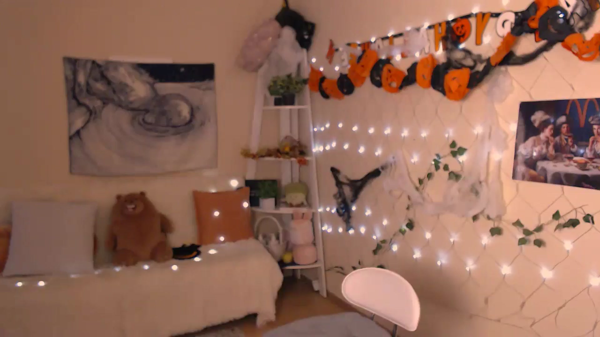Gallery image thumbnail from MissSeul's myfreecams stream on, 10/18/2025, 13:00 image 19 of 20