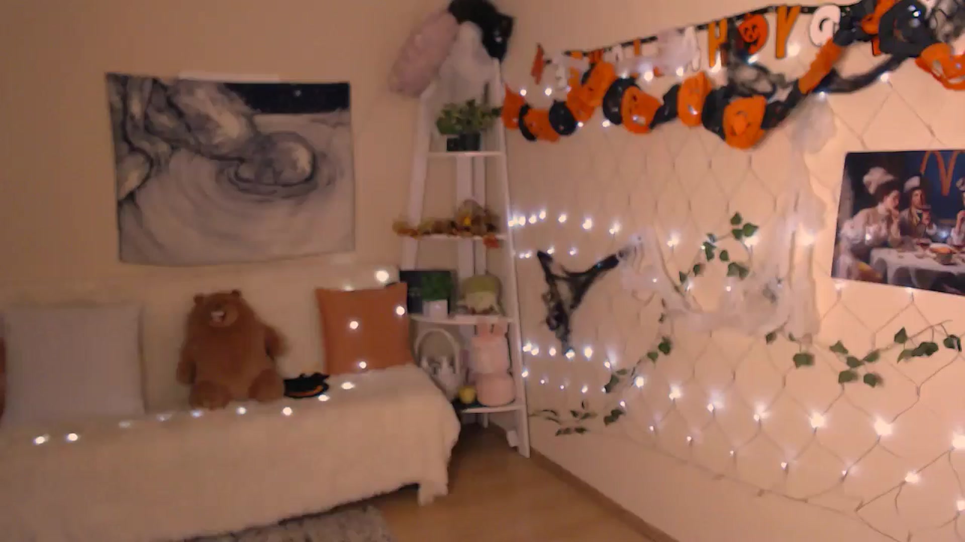 Gallery image thumbnail from MissSeul's myfreecams stream on, 10/19/2025, 15:12 image 16 of 20