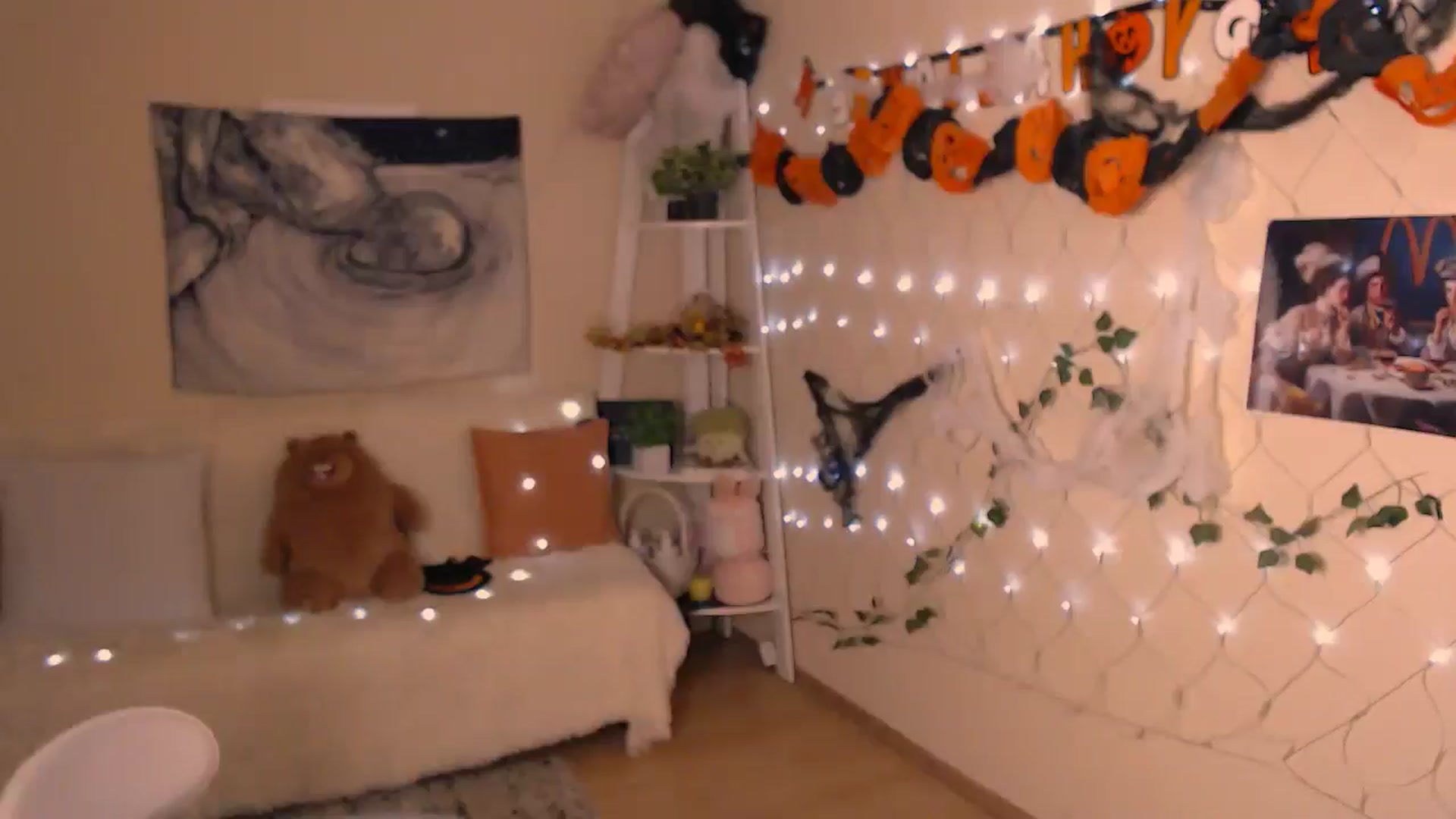 Gallery image thumbnail from MissSeul's myfreecams stream on, 10/19/2025, 16:57 image 10 of 20