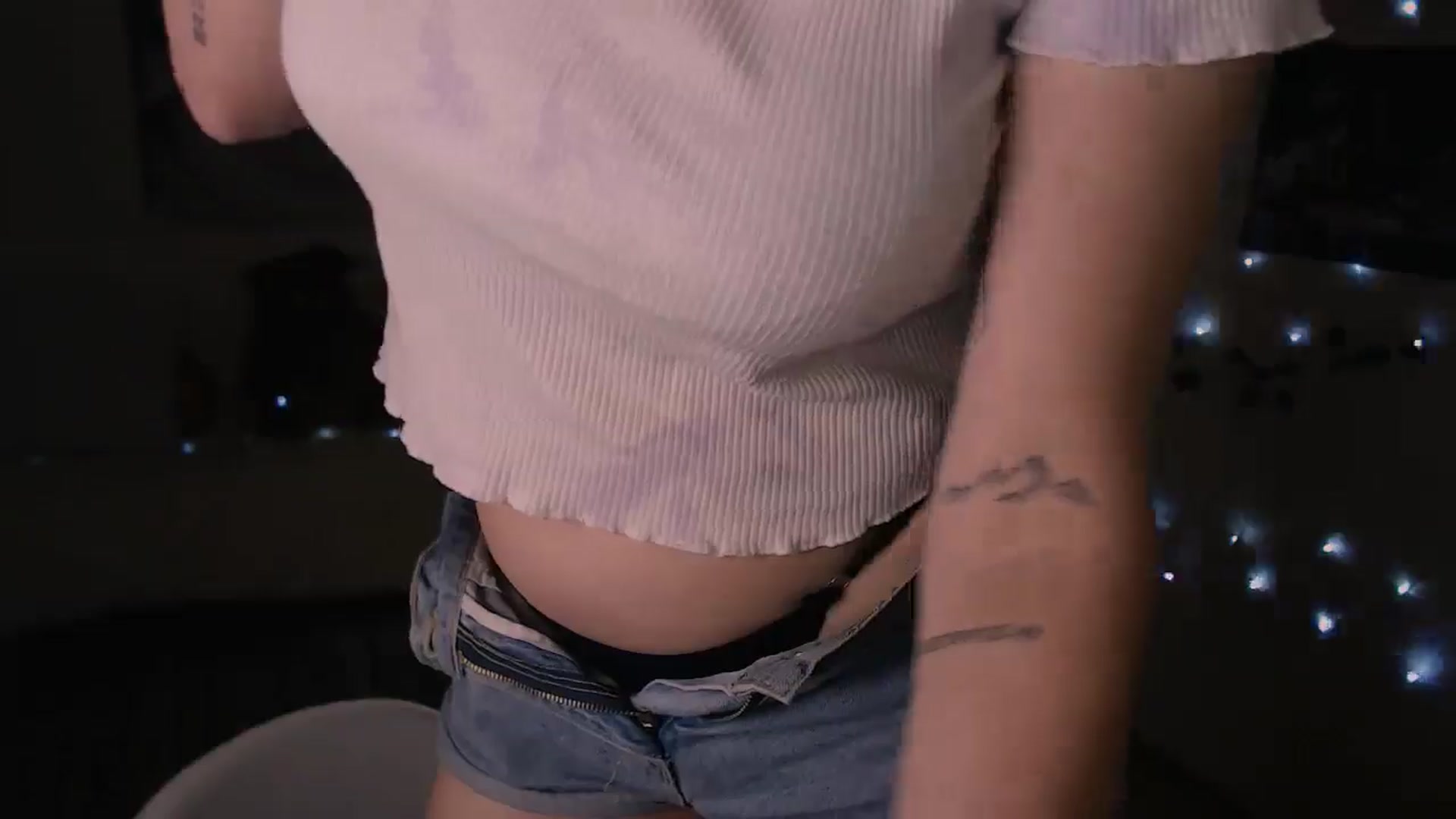 Gallery image thumbnail from MissSeul's myfreecams stream on, 10/26/2025, 14:35 image 19 of 20