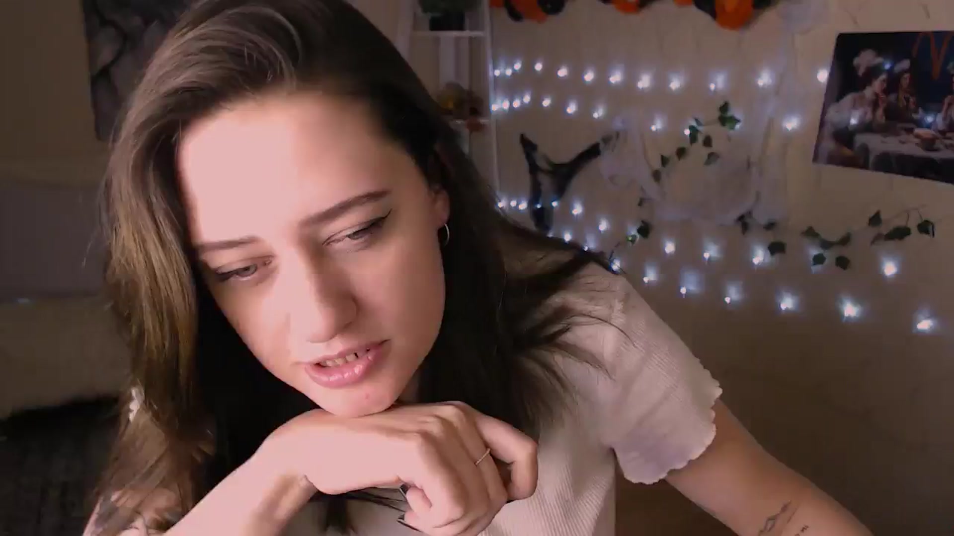Gallery image thumbnail from MissSeul's myfreecams stream on, 10/26/2025, 14:35 image 12 of 20