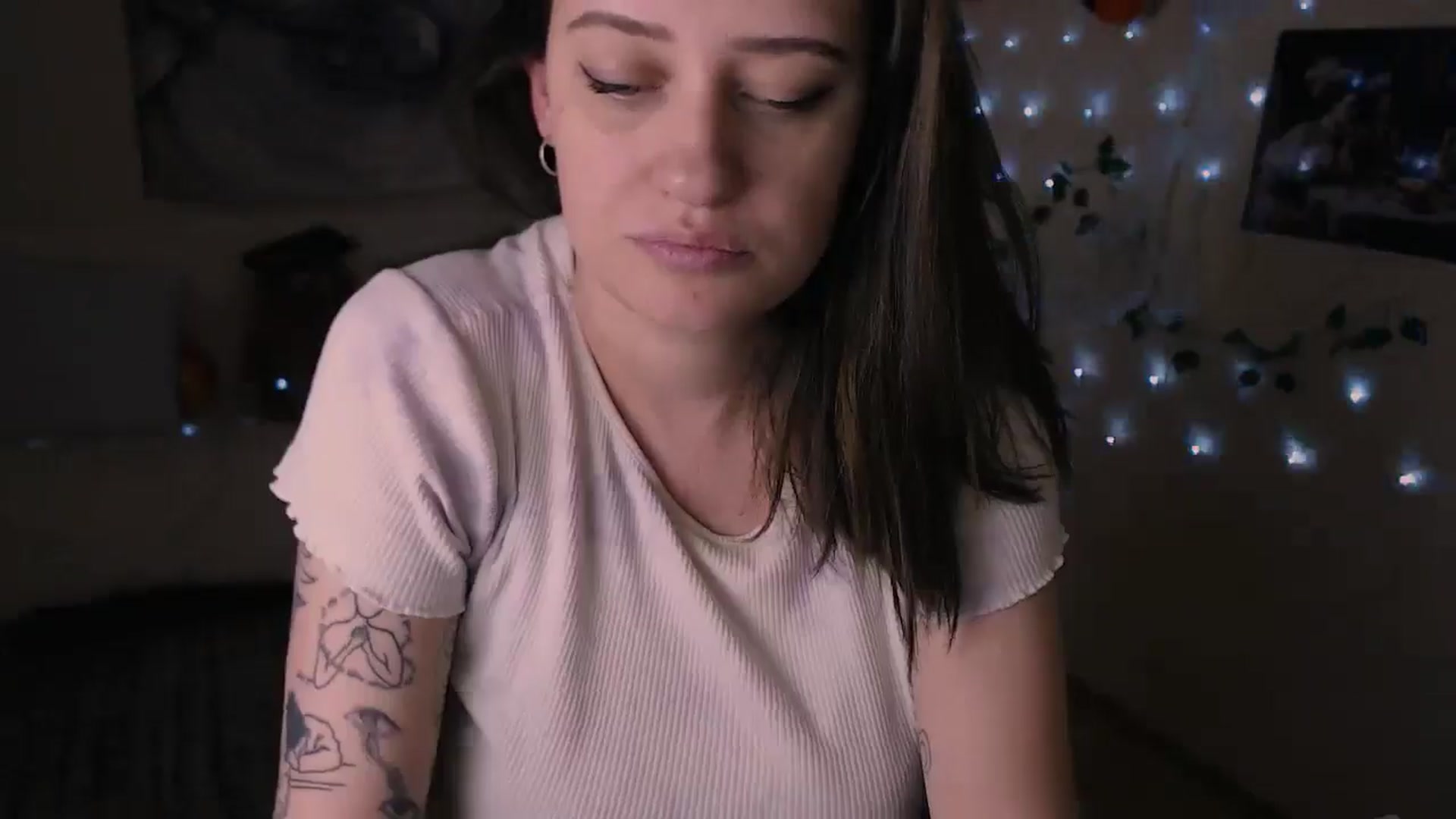 Gallery image thumbnail from MissSeul's myfreecams stream on, 10/26/2025, 15:46 image 11 of 20