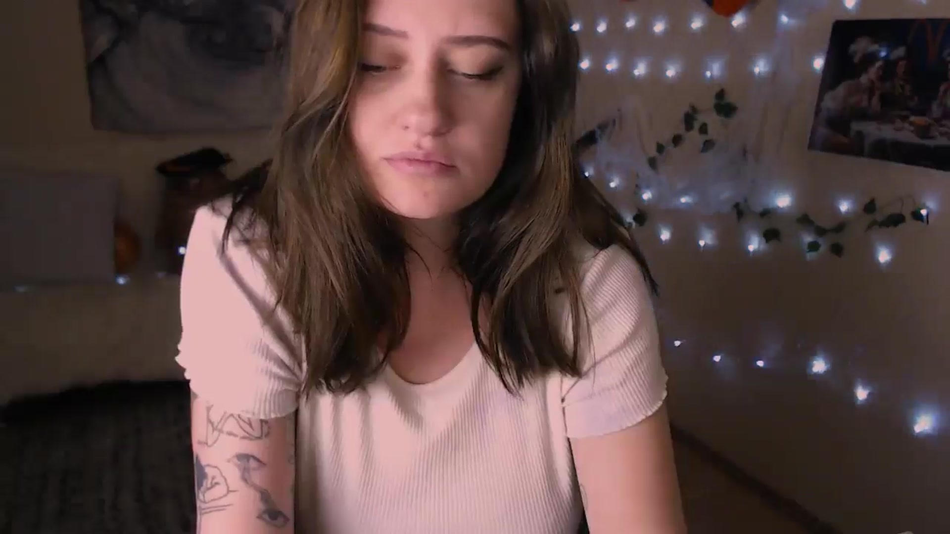 Gallery image thumbnail from MissSeul's myfreecams stream on, 10/26/2025, 15:46 image 8 of 20