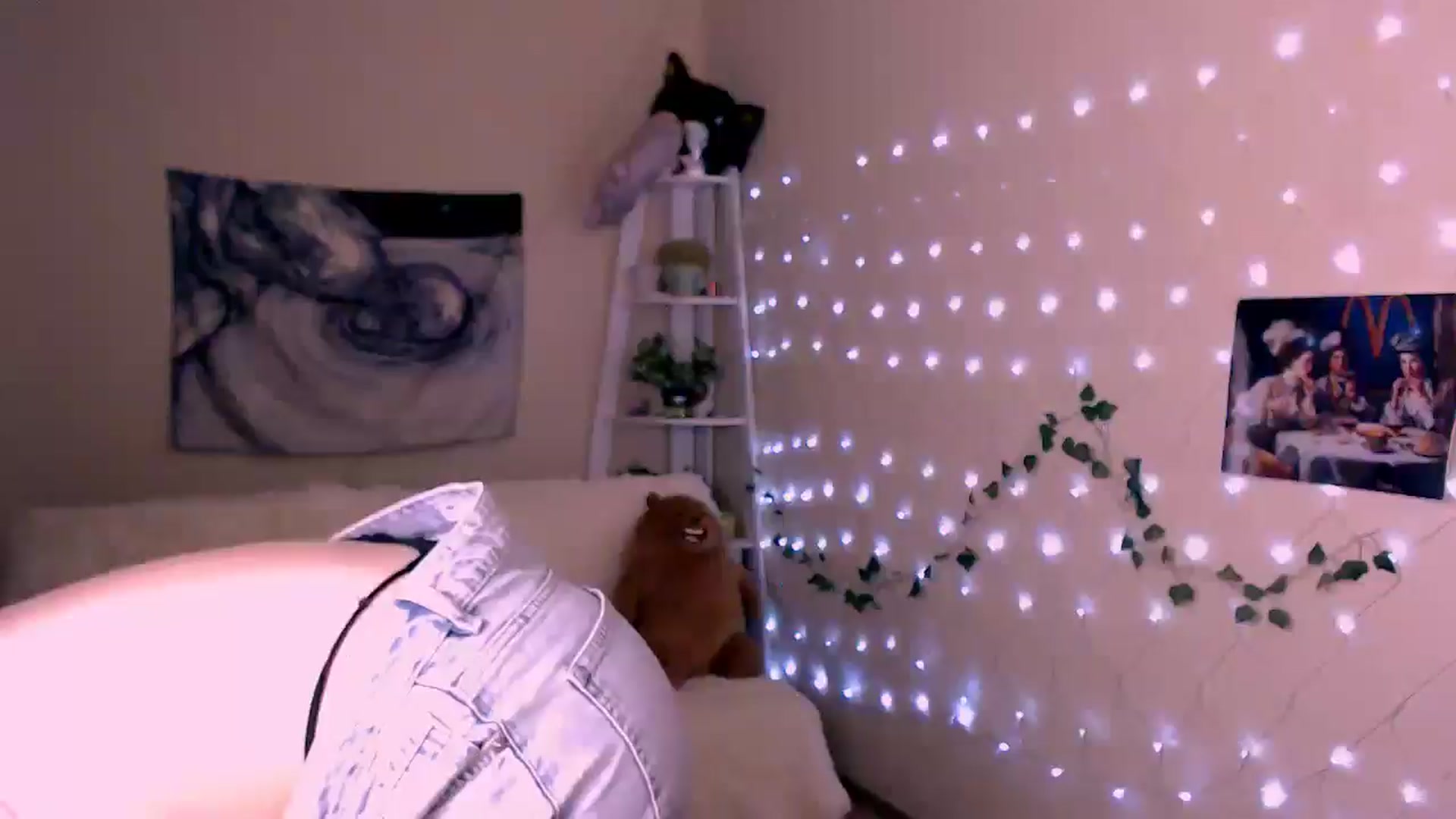 Gallery image thumbnail from MissSeul's myfreecams stream on, 04/13/2026, 17:51 image 17 of 20