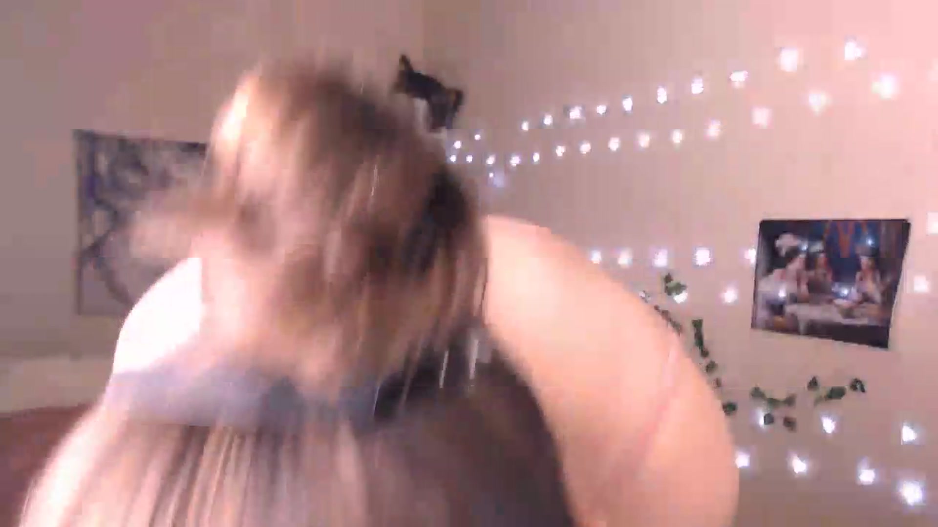 Gallery image thumbnail from MissSeul's myfreecams stream on, 06/06/2026, 17:50 image 19 of 20