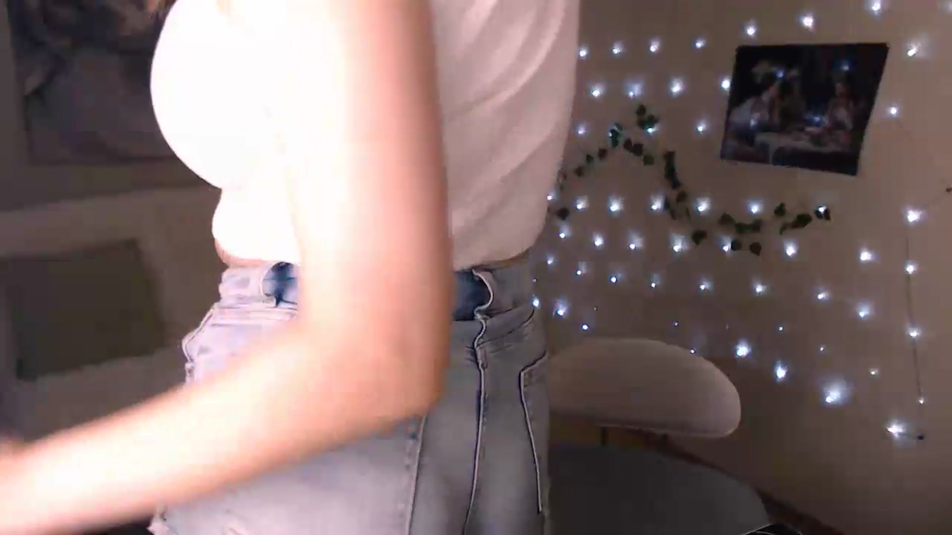 Gallery image thumbnail from MissSeul's myfreecams stream on, 08/09/2026, 14:26 image 7 of 20