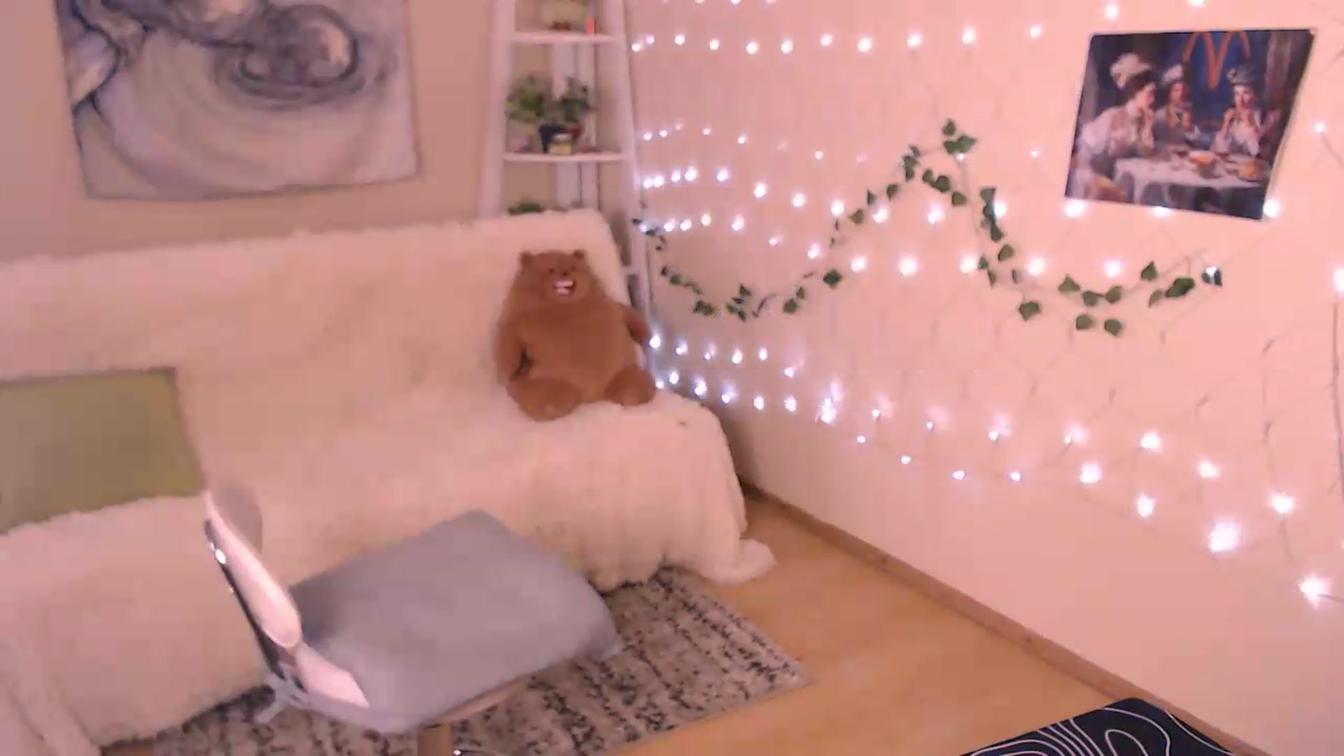Gallery image thumbnail from MissSeul's myfreecams stream on, 08/17/2026, 10:35 image 15 of 20