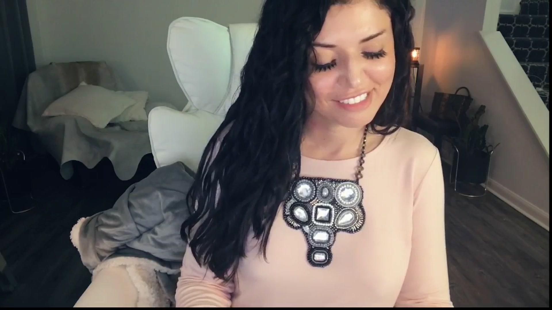 Gallery image thumbnail from MissSilverado's myfreecams stream on, 06/28/2025, 13:17 image 9 of 20