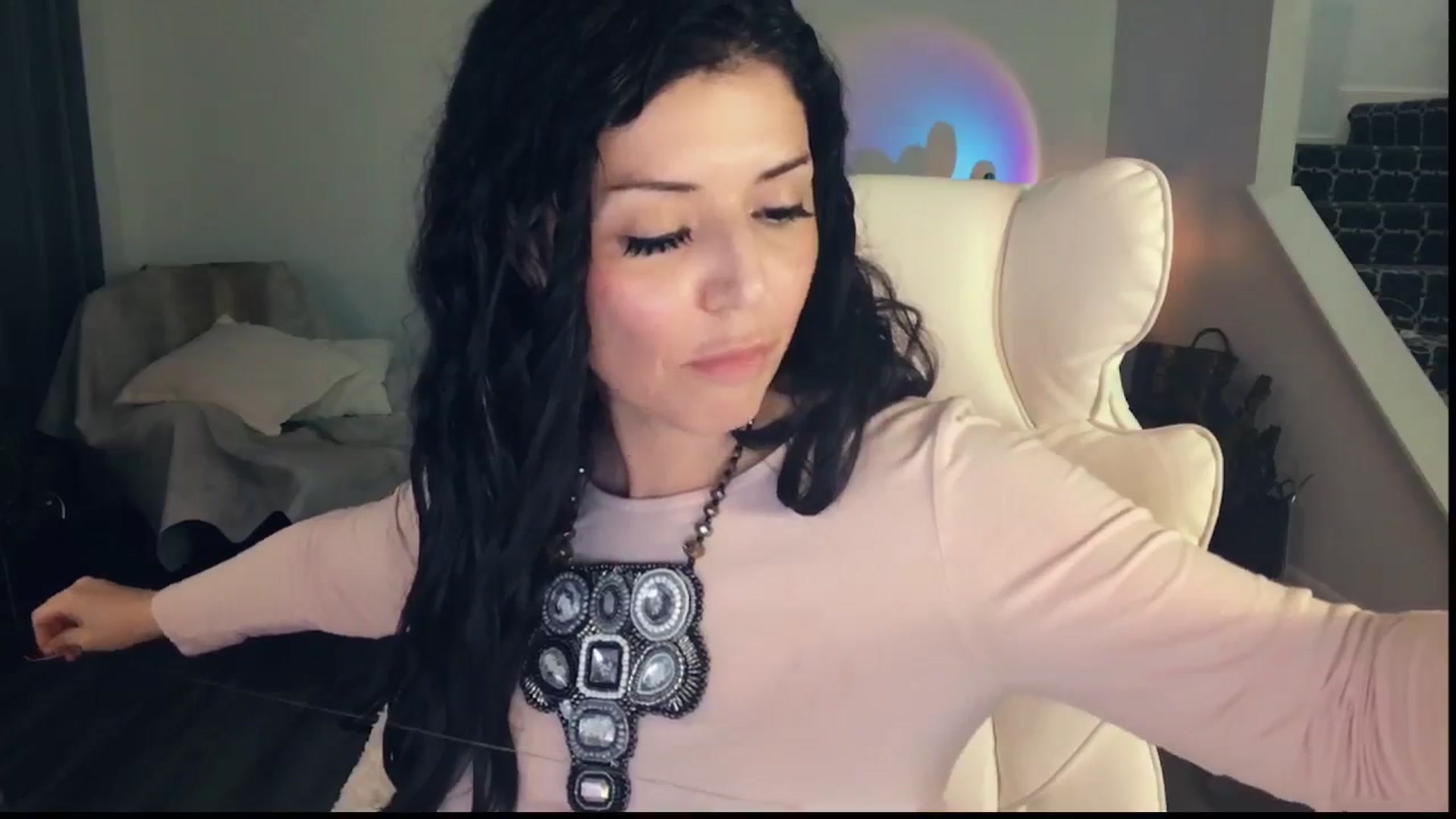 Gallery image thumbnail from MissSilverado's myfreecams stream on, 06/28/2025, 13:17 image 15 of 20