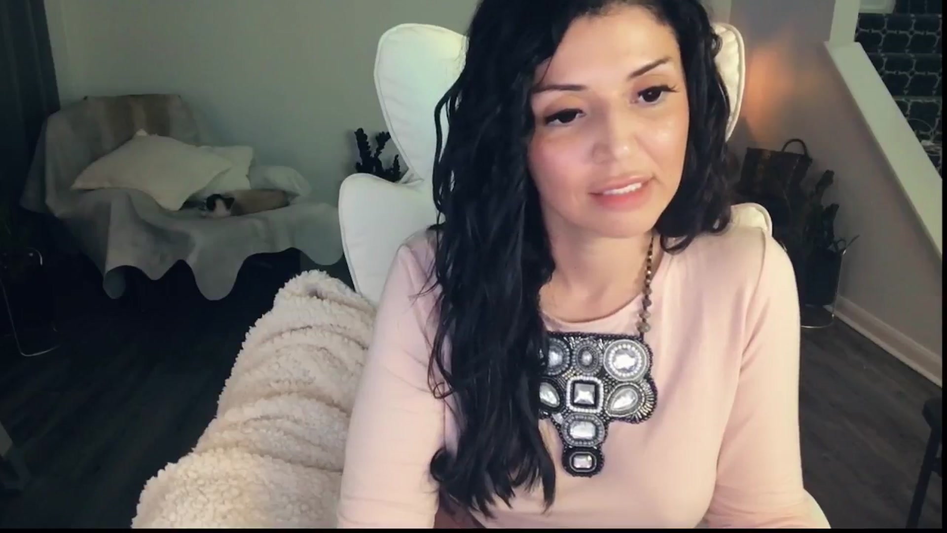 Gallery image thumbnail from MissSilverado's myfreecams stream on, 06/28/2025, 13:17 image 12 of 20