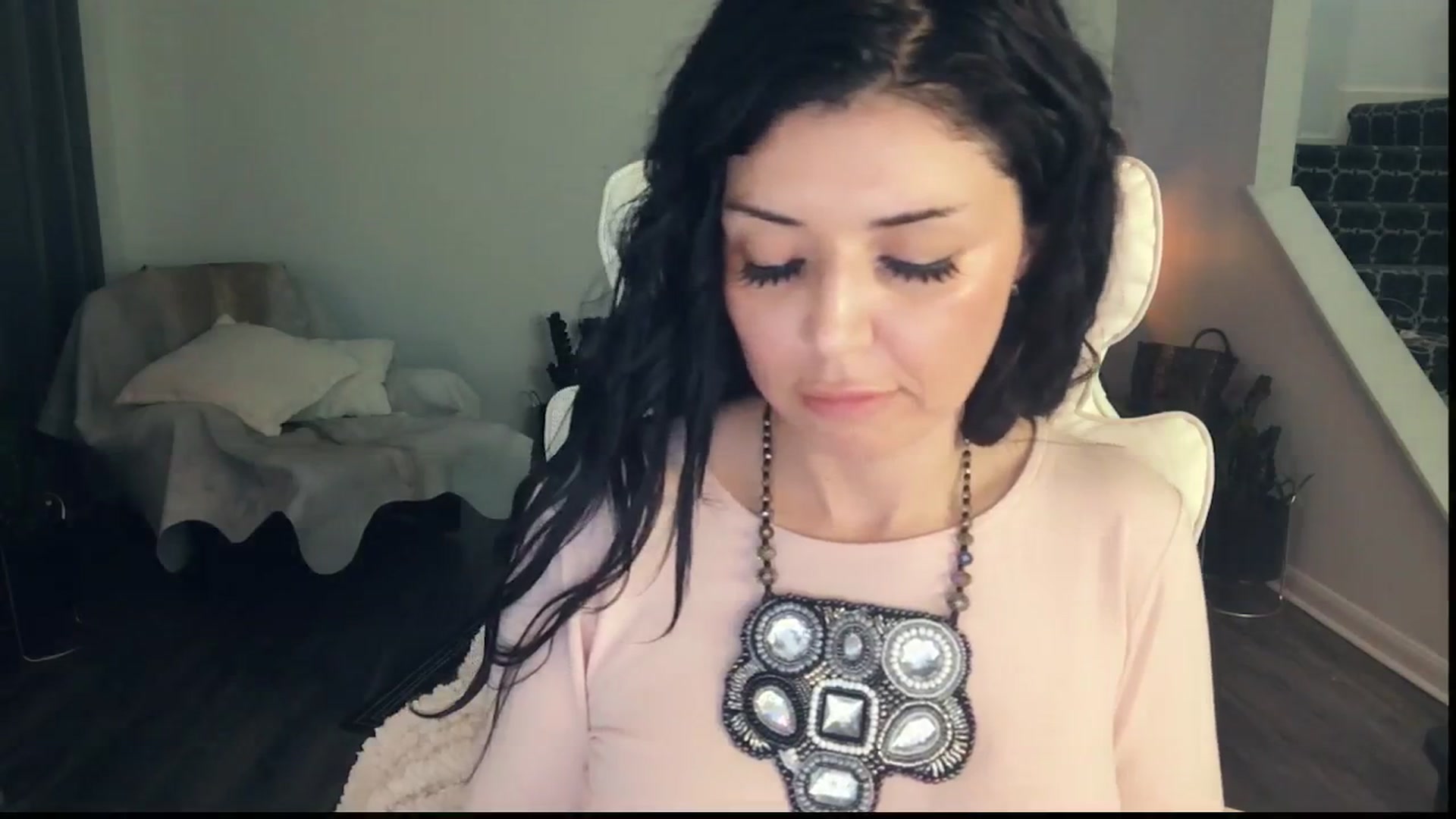 Gallery image thumbnail from MissSilverado's myfreecams stream on, 06/28/2025, 13:17 image 16 of 20