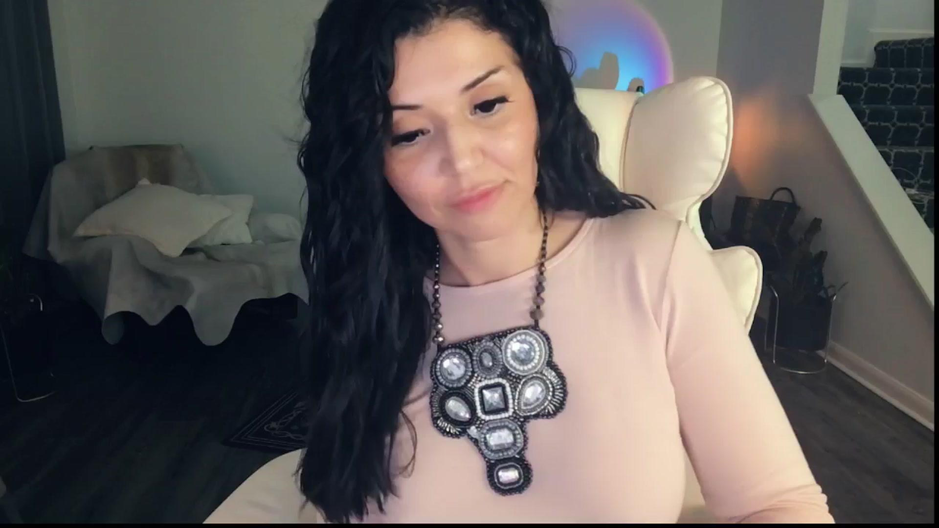 Gallery image thumbnail from MissSilverado's myfreecams stream on, 06/28/2025, 13:17 image 2 of 20