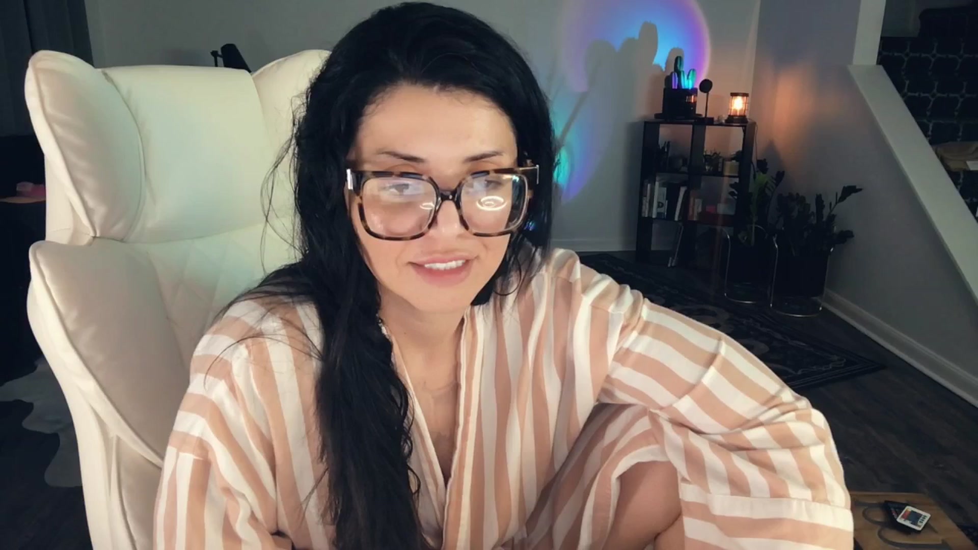 Gallery image thumbnail from MissSilverado's myfreecams stream on, 07/06/2025, 10:16 image 14 of 20