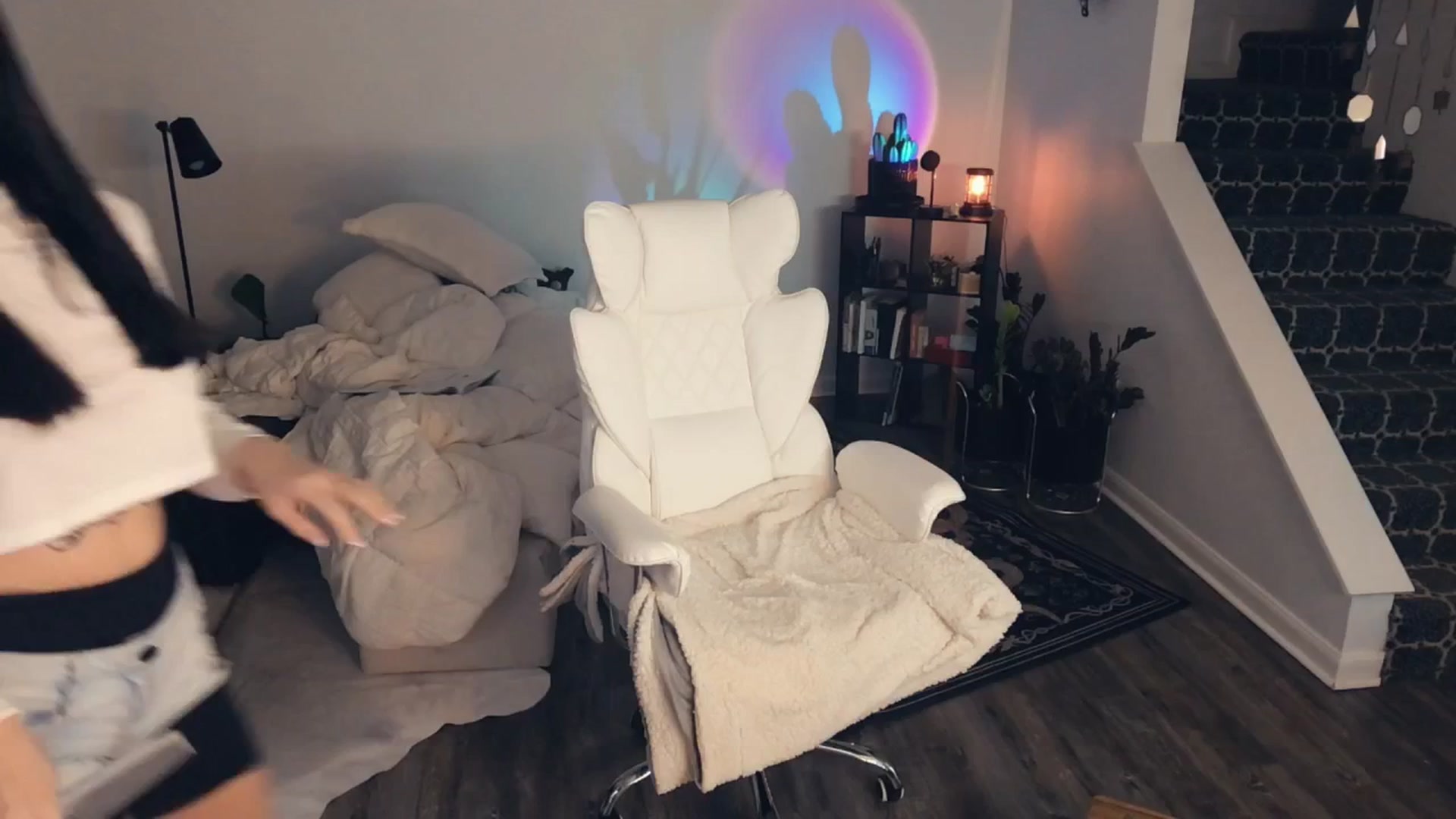 Gallery image thumbnail from MissSilverado's myfreecams stream on, 07/06/2025, 18:04 image 17 of 20