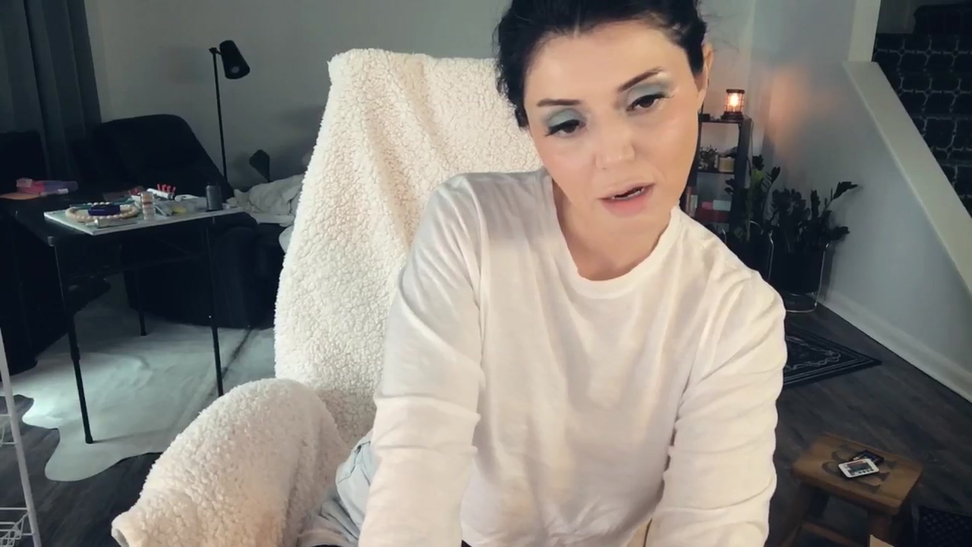 Gallery image thumbnail from MissSilverado's myfreecams stream on, 07/06/2025, 18:04 image 4 of 20