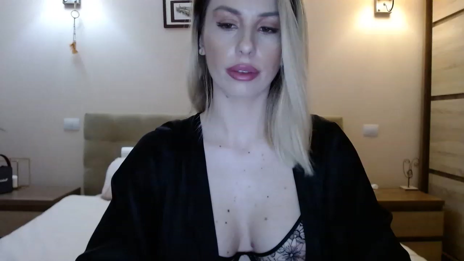 Gallery image thumbnail from MissSpicy's myfreecams stream on, 12/03/2022, 15:31 image 14 of 20