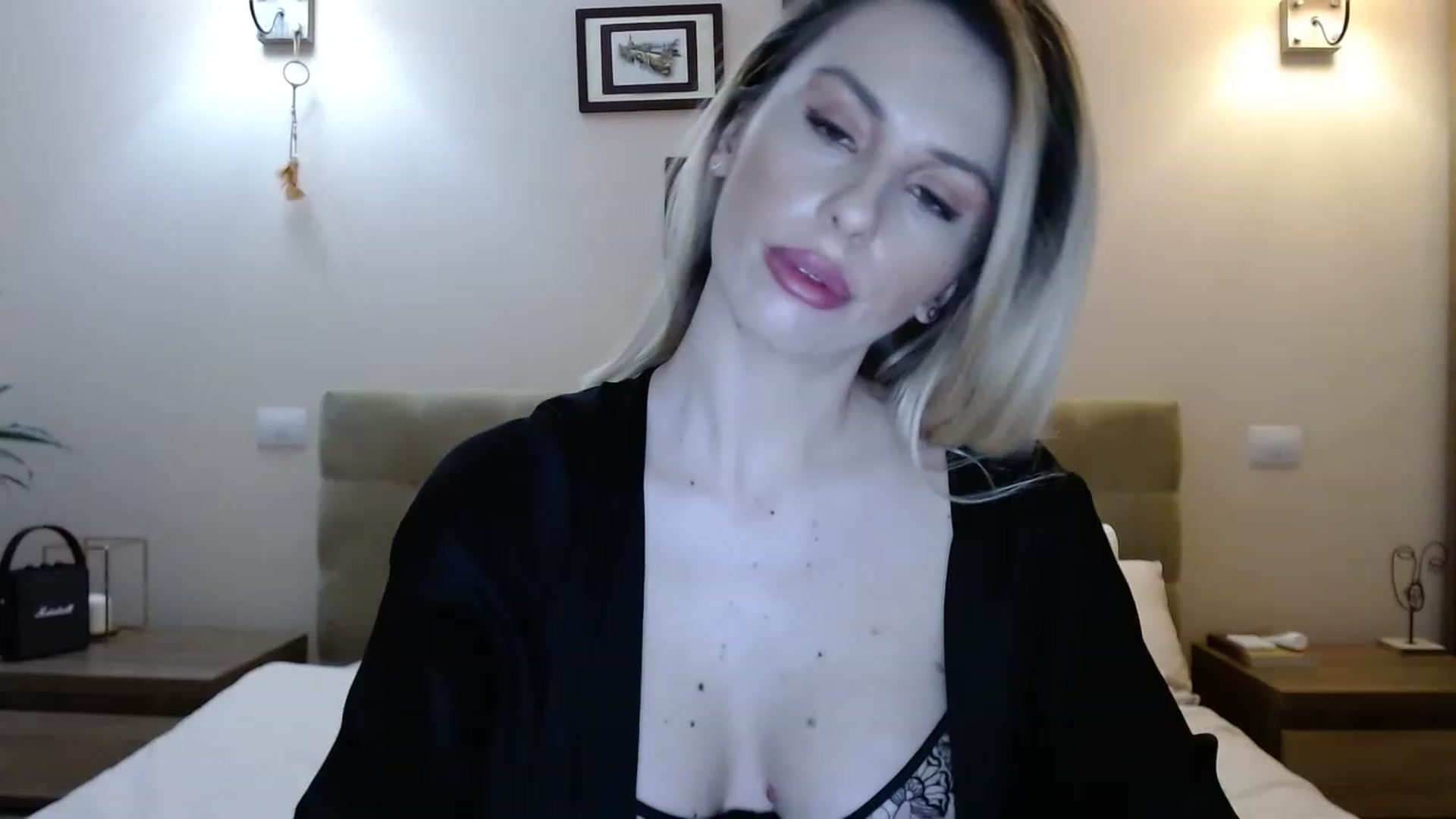 Gallery image thumbnail from MissSpicy's myfreecams stream on, 12/03/2022, 17:09 image 4 of 20