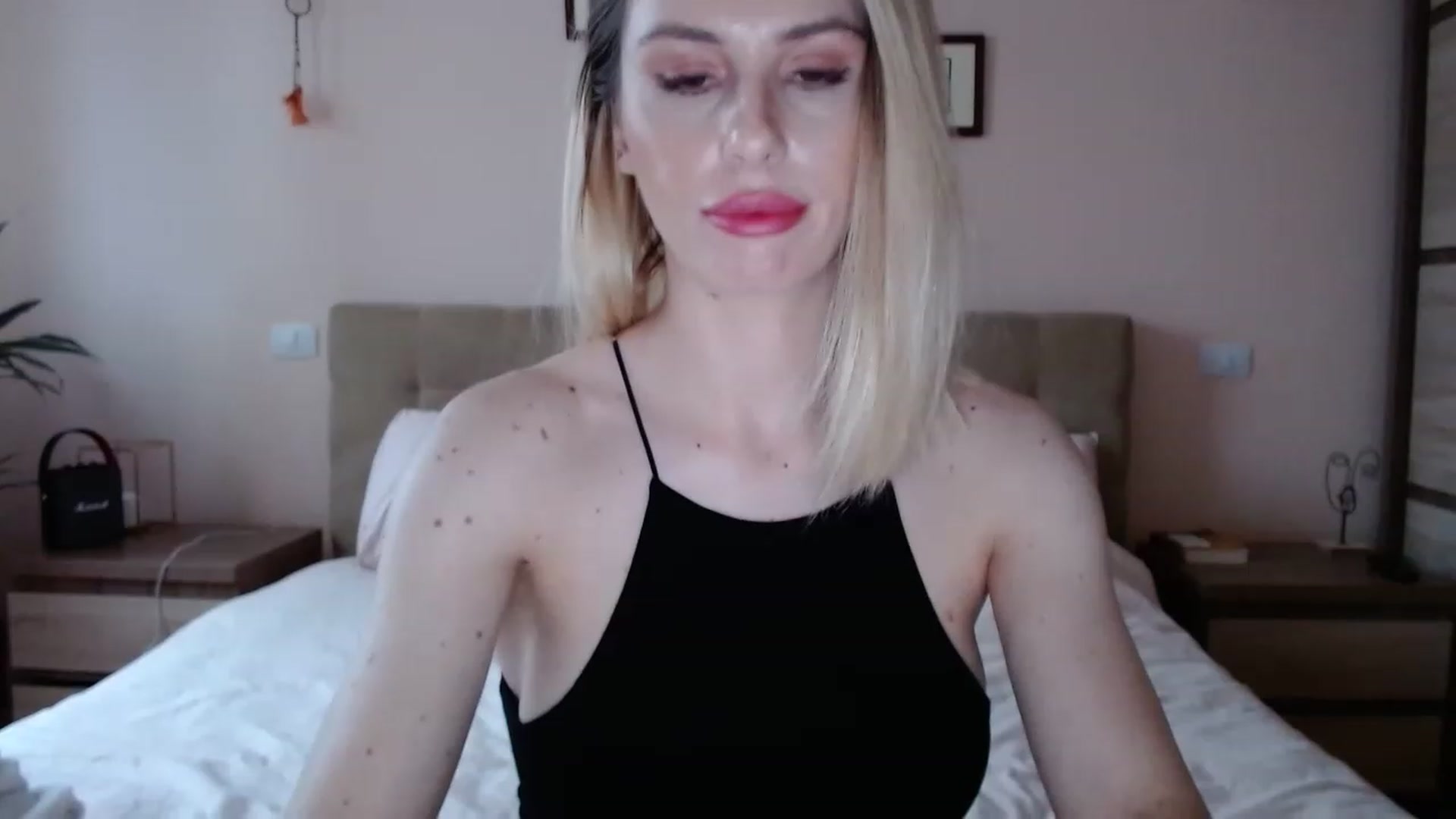 Gallery image thumbnail from MissSpicy's myfreecams stream on, 12/05/2022, 13:34 image 16 of 20