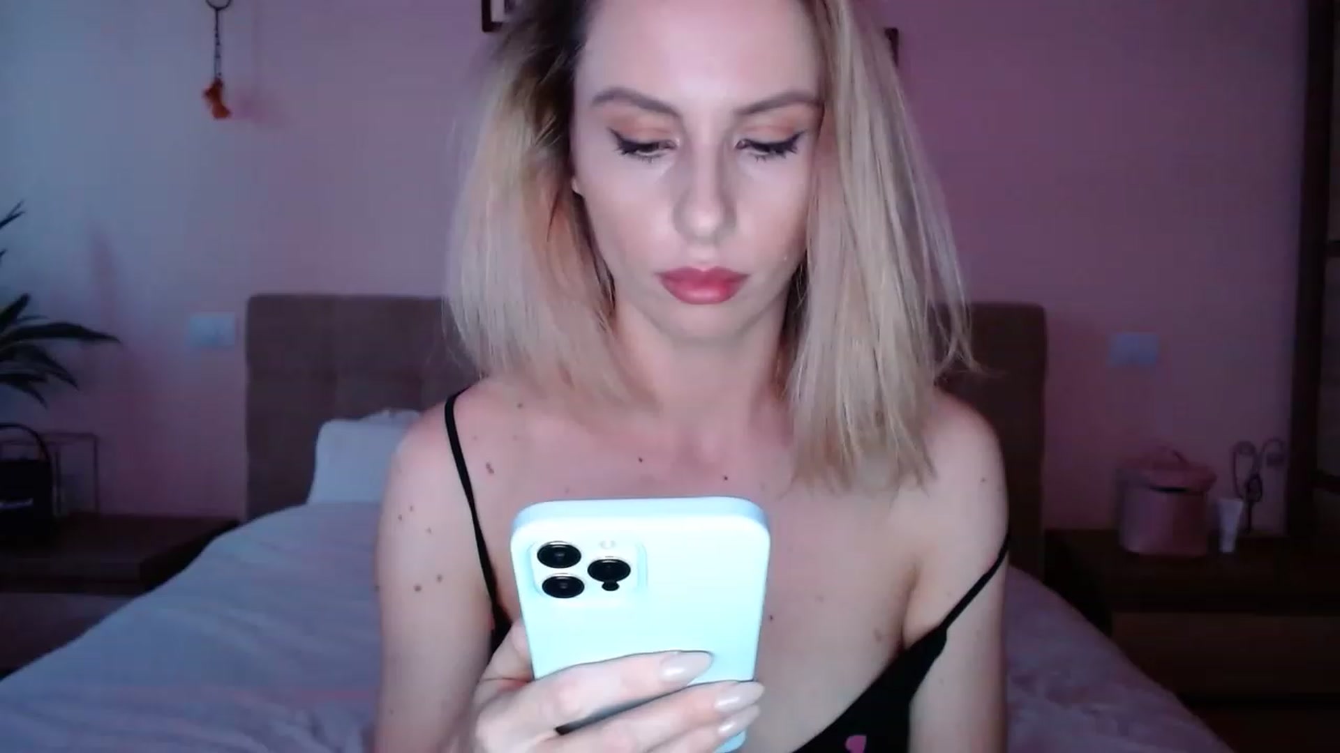Gallery image thumbnail from MissSpicy's myfreecams stream on, 01/31/2023, 15:17 image 17 of 20