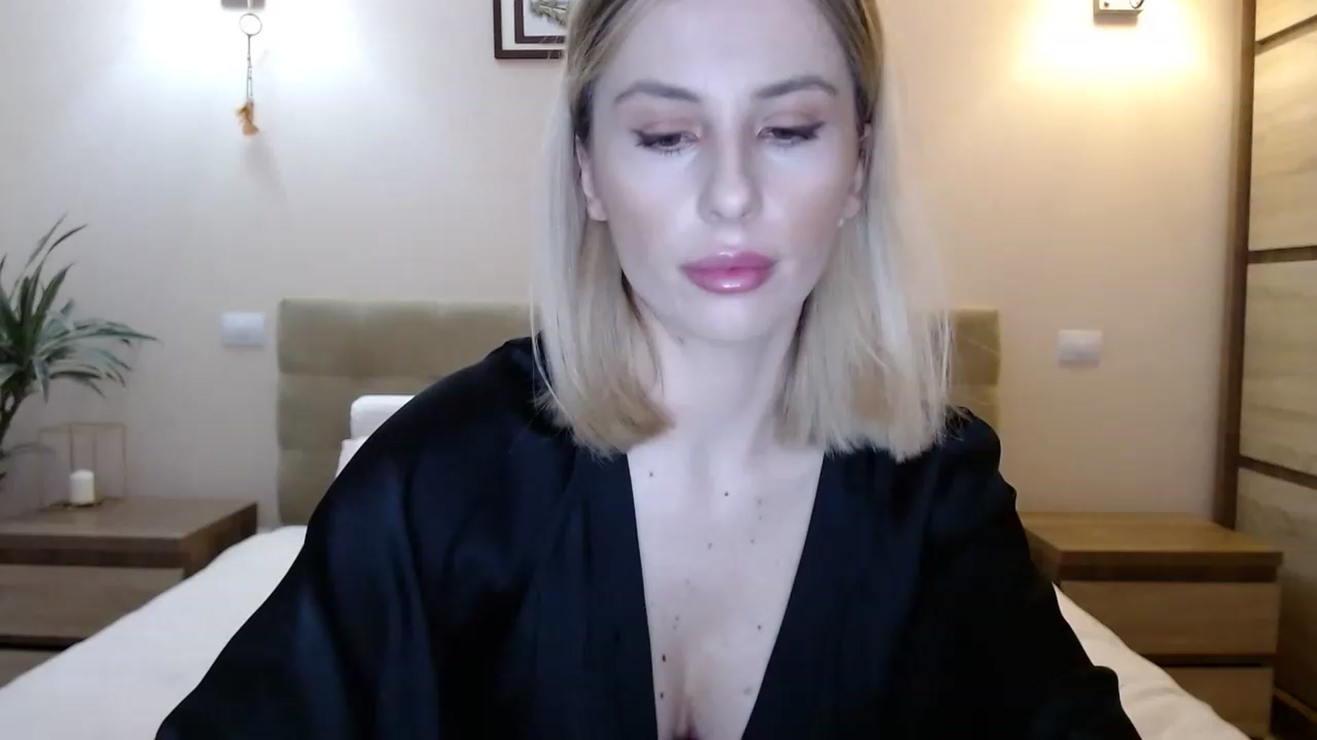 Gallery image thumbnail from MissSpicy's myfreecams stream on, 02/20/2023, 19:32 image 3 of 20