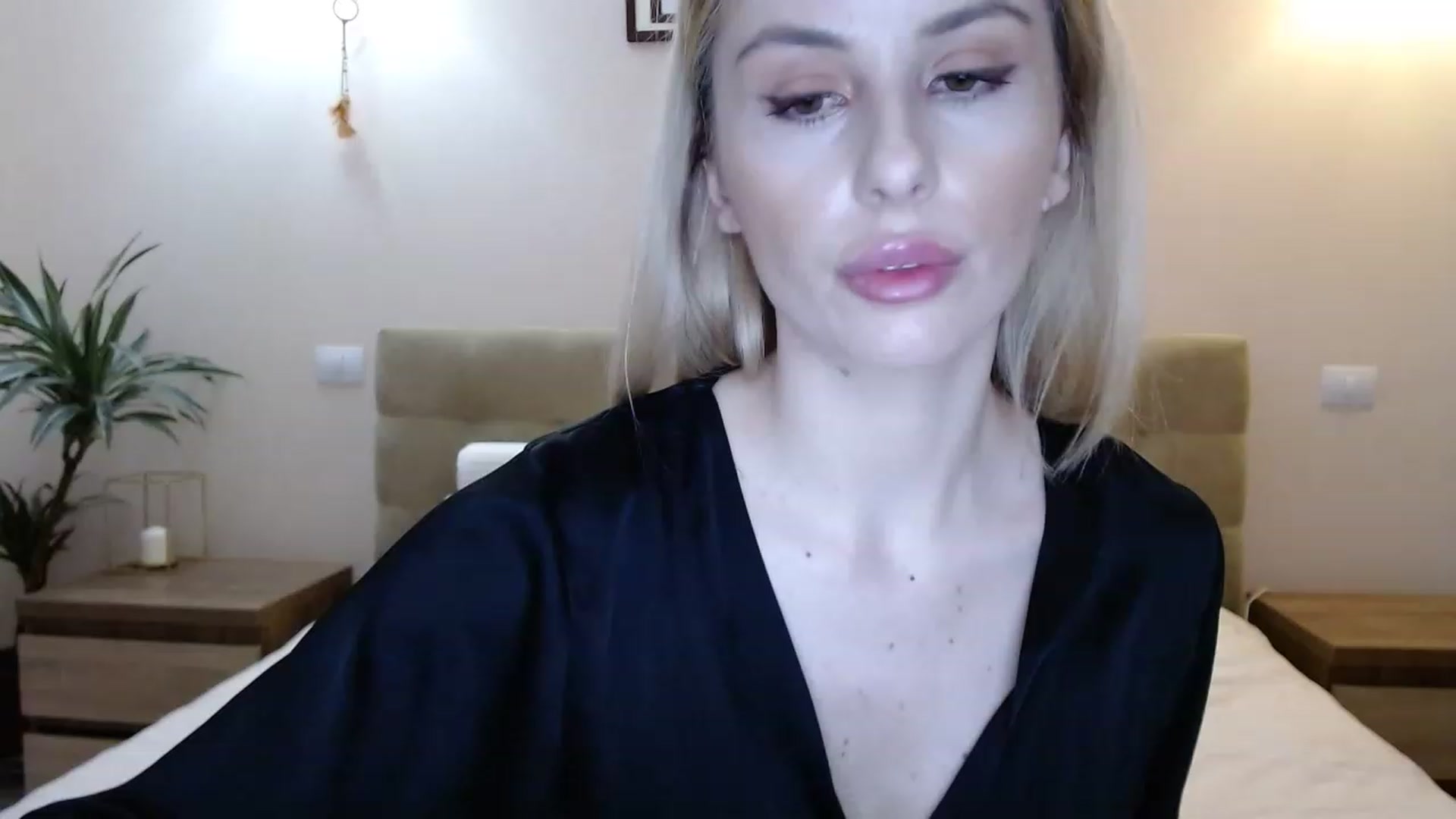 Gallery image thumbnail from MissSpicy's myfreecams stream on, 02/20/2023, 19:32 image 13 of 20